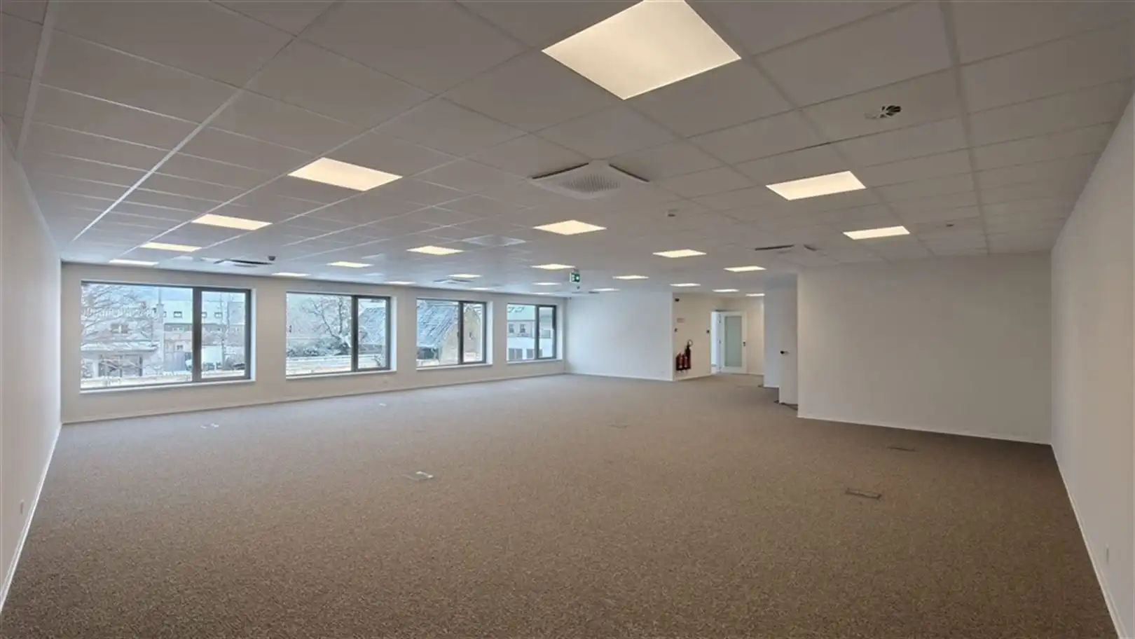 Nieuwbouw kantoren op strategische locatie in Destelbergen foto 3