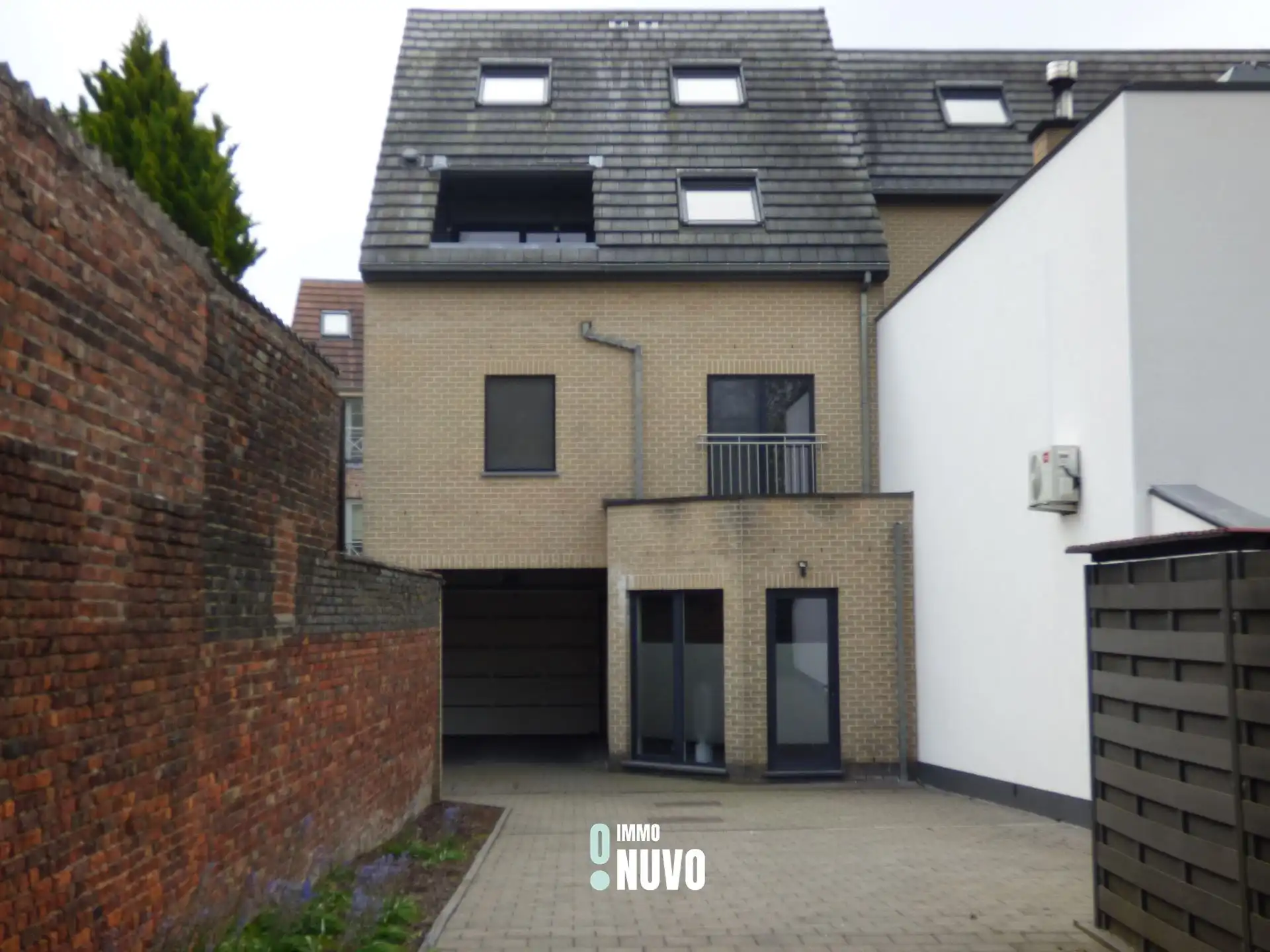 Appartement met garage foto 18