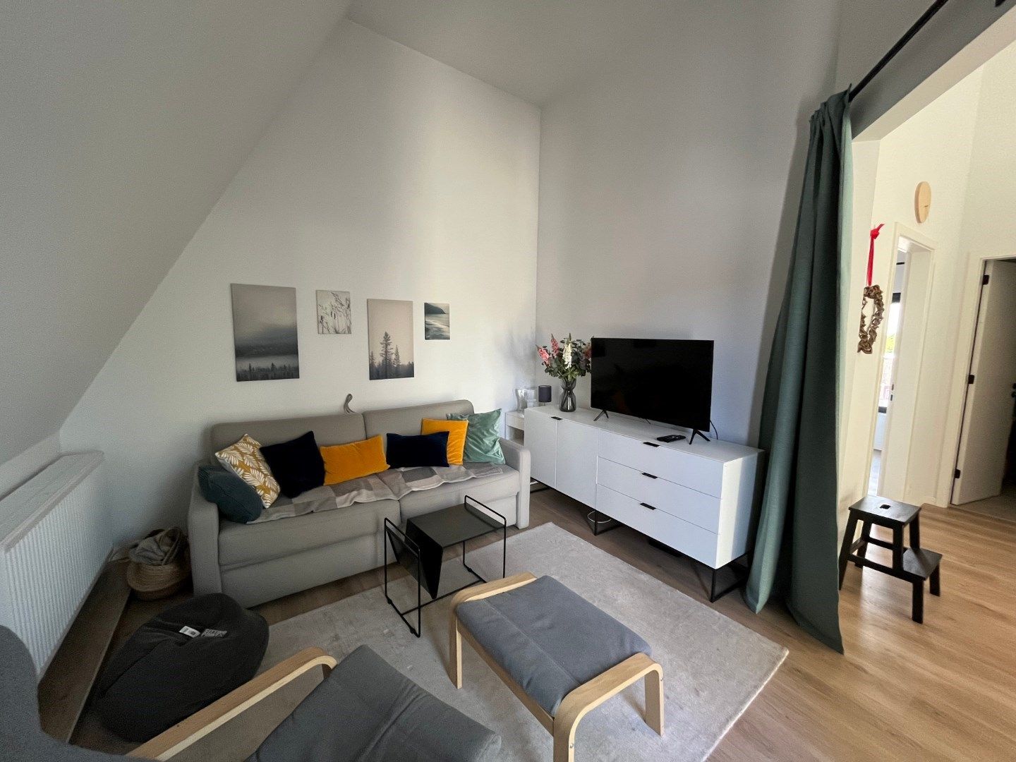 Bijzonder ruim dakappartement met terras. foto 7