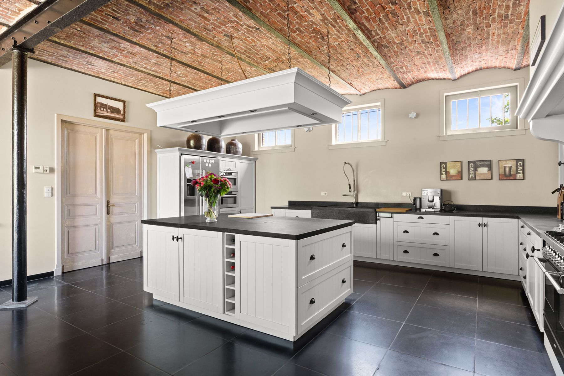 Unieke, op maat gemaakte luxe woning in gerenoveerde hoeve foto 16