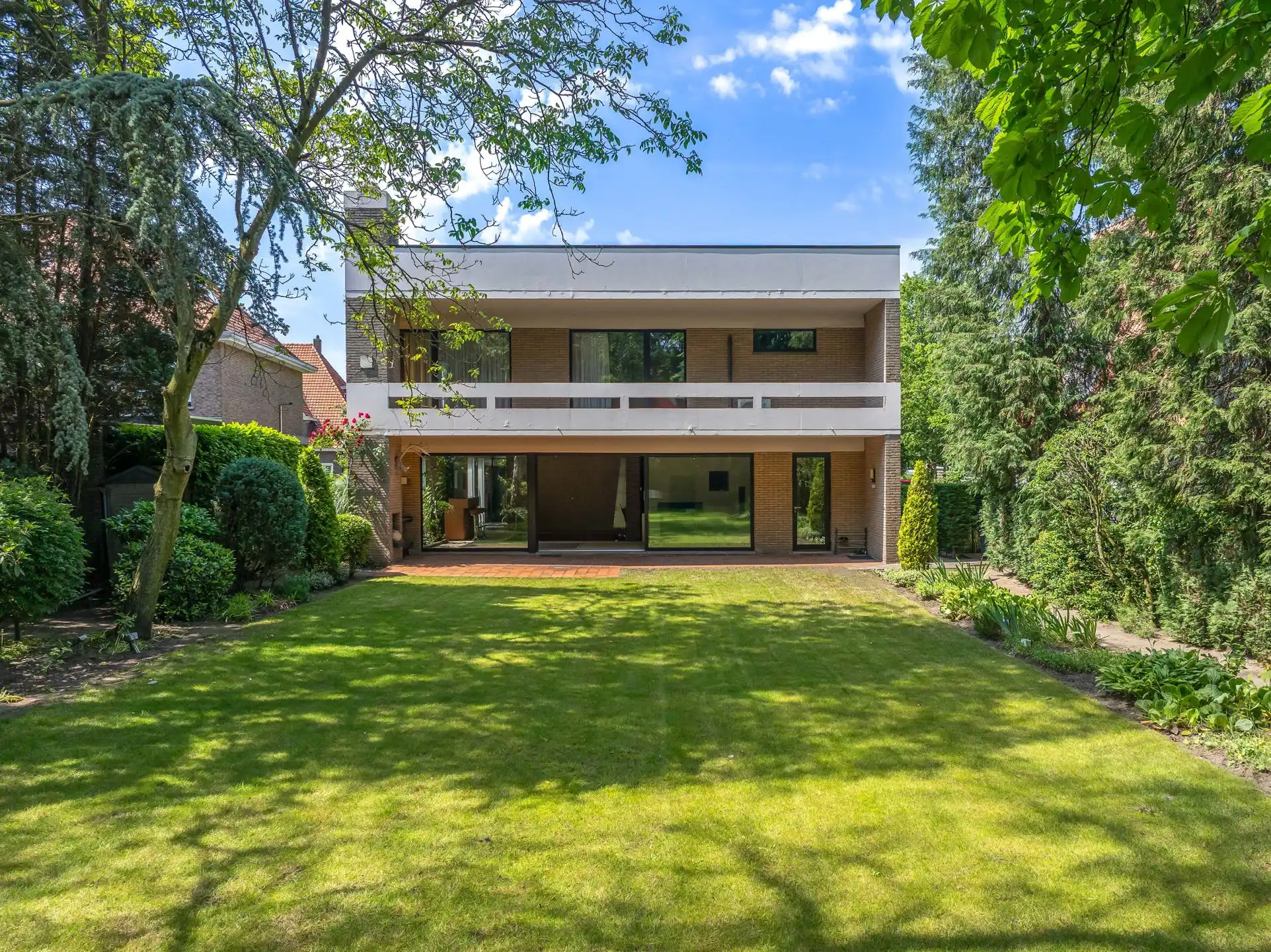 Karaktervolle villa met mooie tuin op toplocatie in Kapellen foto 30