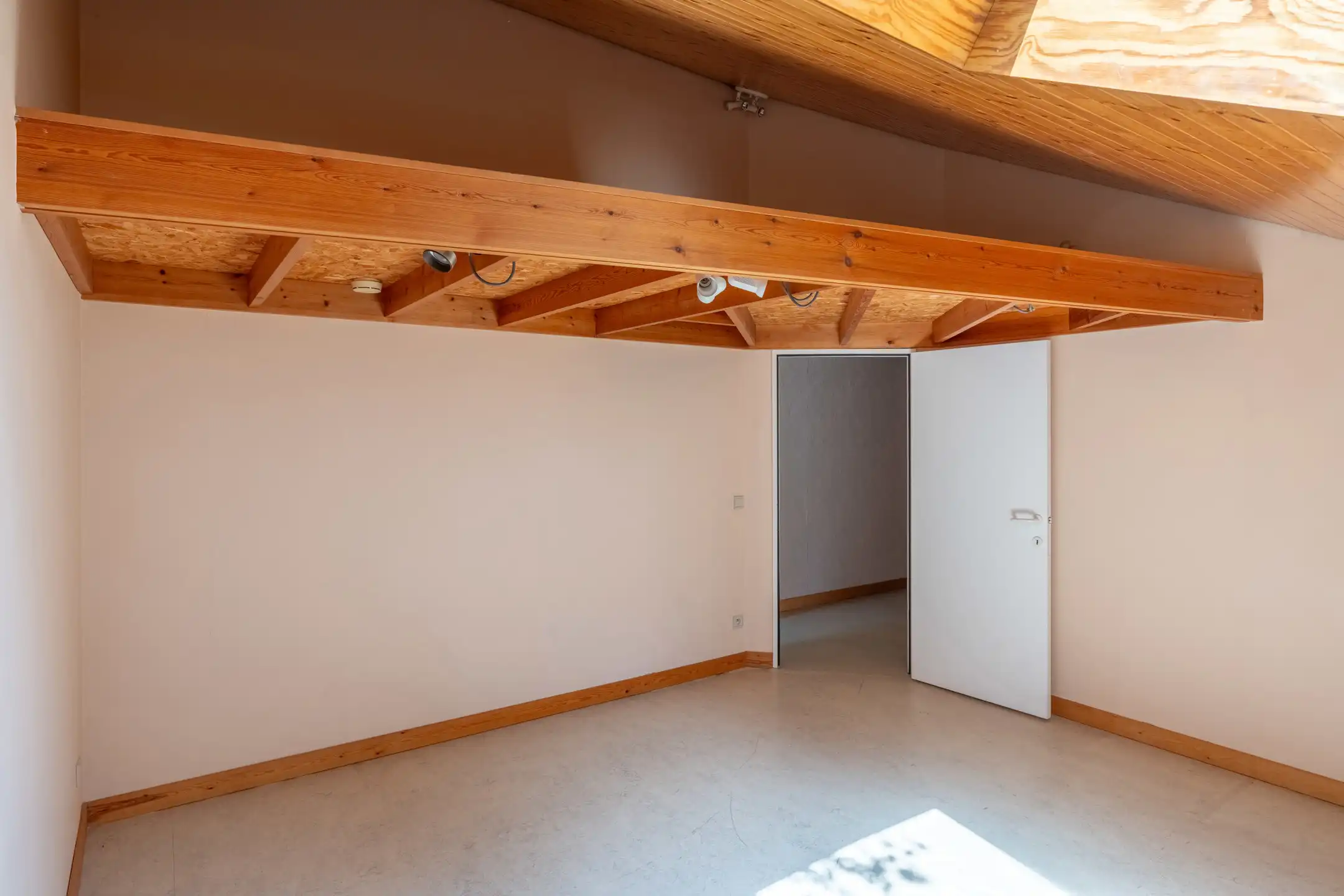 Ruime architectenvilla met 8 slpk's op 1.832 m² te Vosselaar foto 30