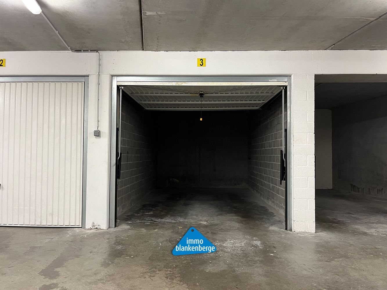 Garagebox gelegen te "Residentie Iris" foto 4