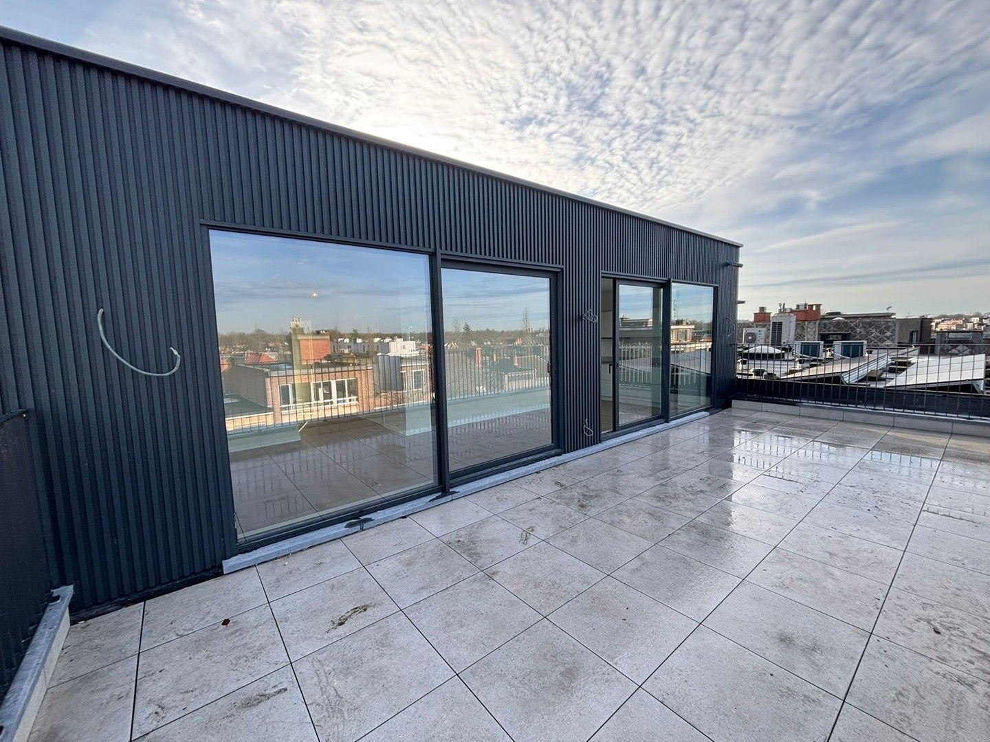 PENTHOUSE MET TWEE RUIME TERRASSEN foto 12