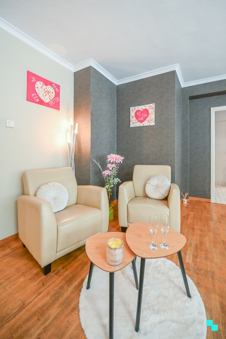 Ruim en praktisch appartement in residentiële laan in Kortrijk! foto 5
