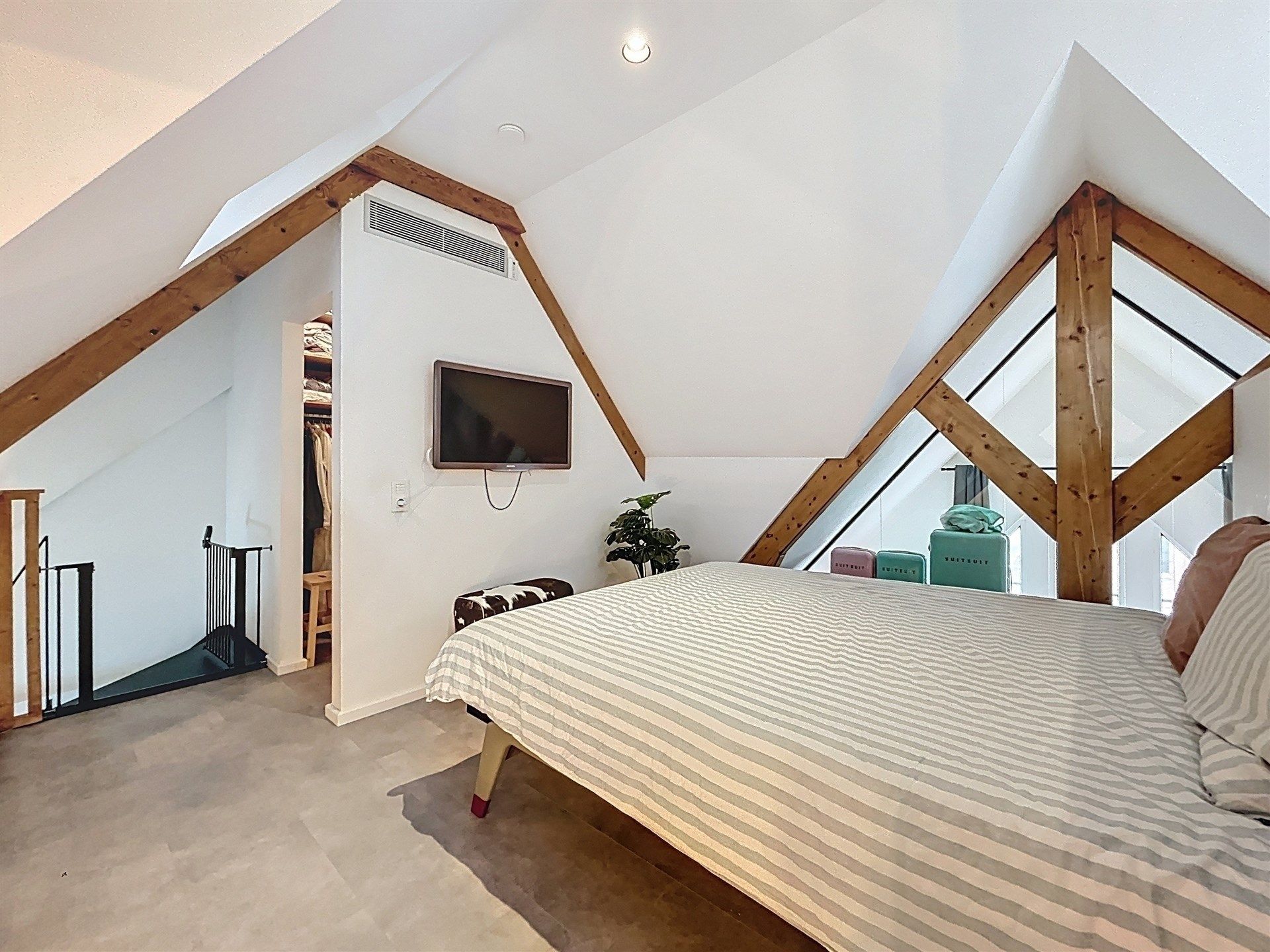 Historisch wonen in Clinge: oud-gemeentehuis (400m²) foto 19