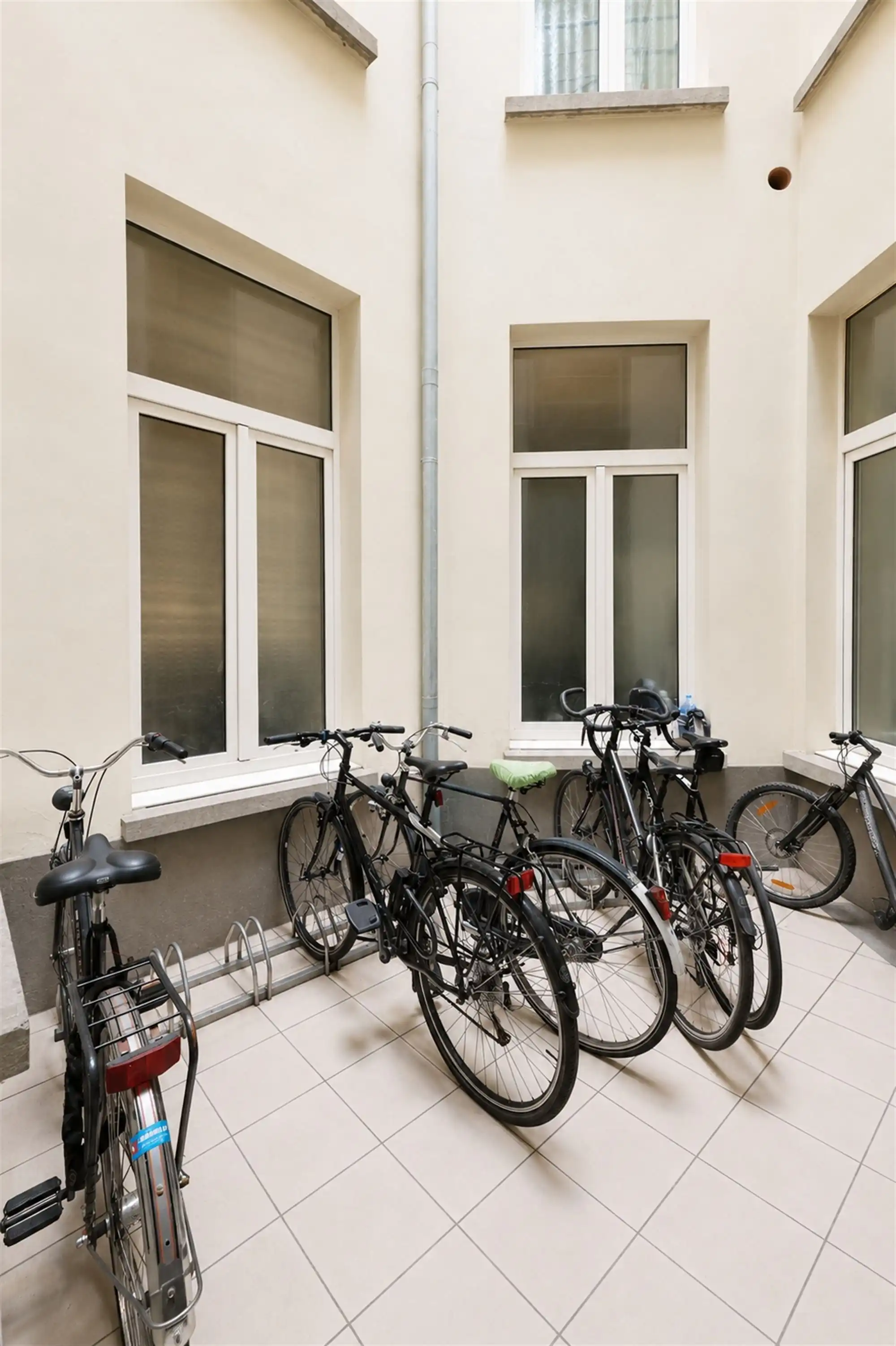 Instapklare studio nabij 't Groen Kwartier & Zurenborg foto 7