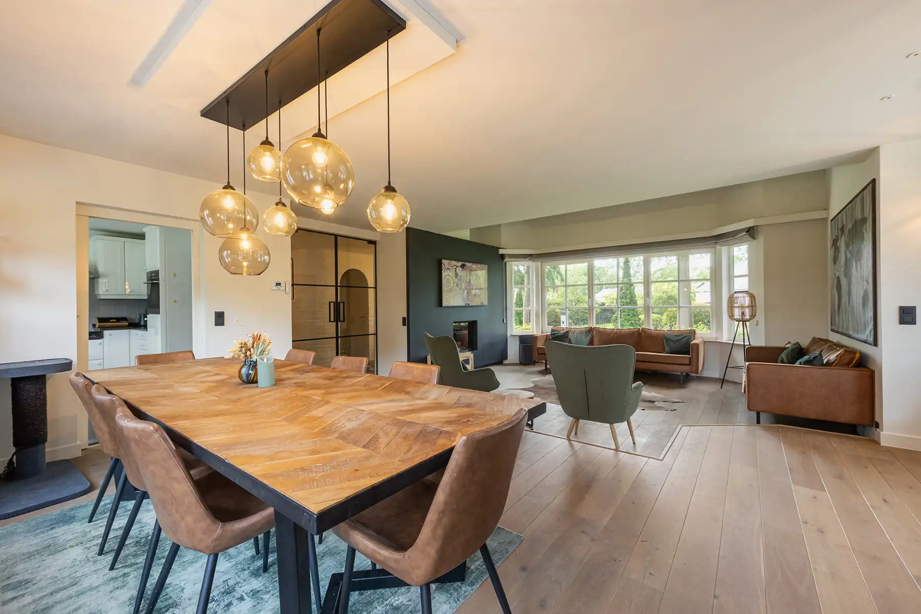 TIJDLOZE VILLA OP DE GRENS MET SCHILDE foto 7