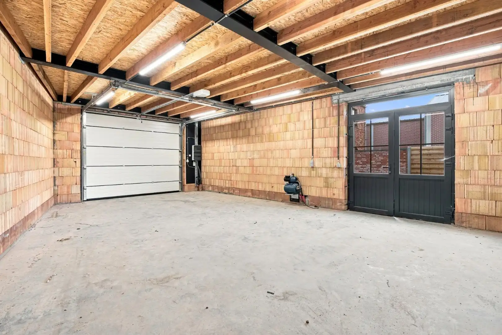 Ruime casco halfopen nieuwbouw met ruime garage in Merkem!  foto 15