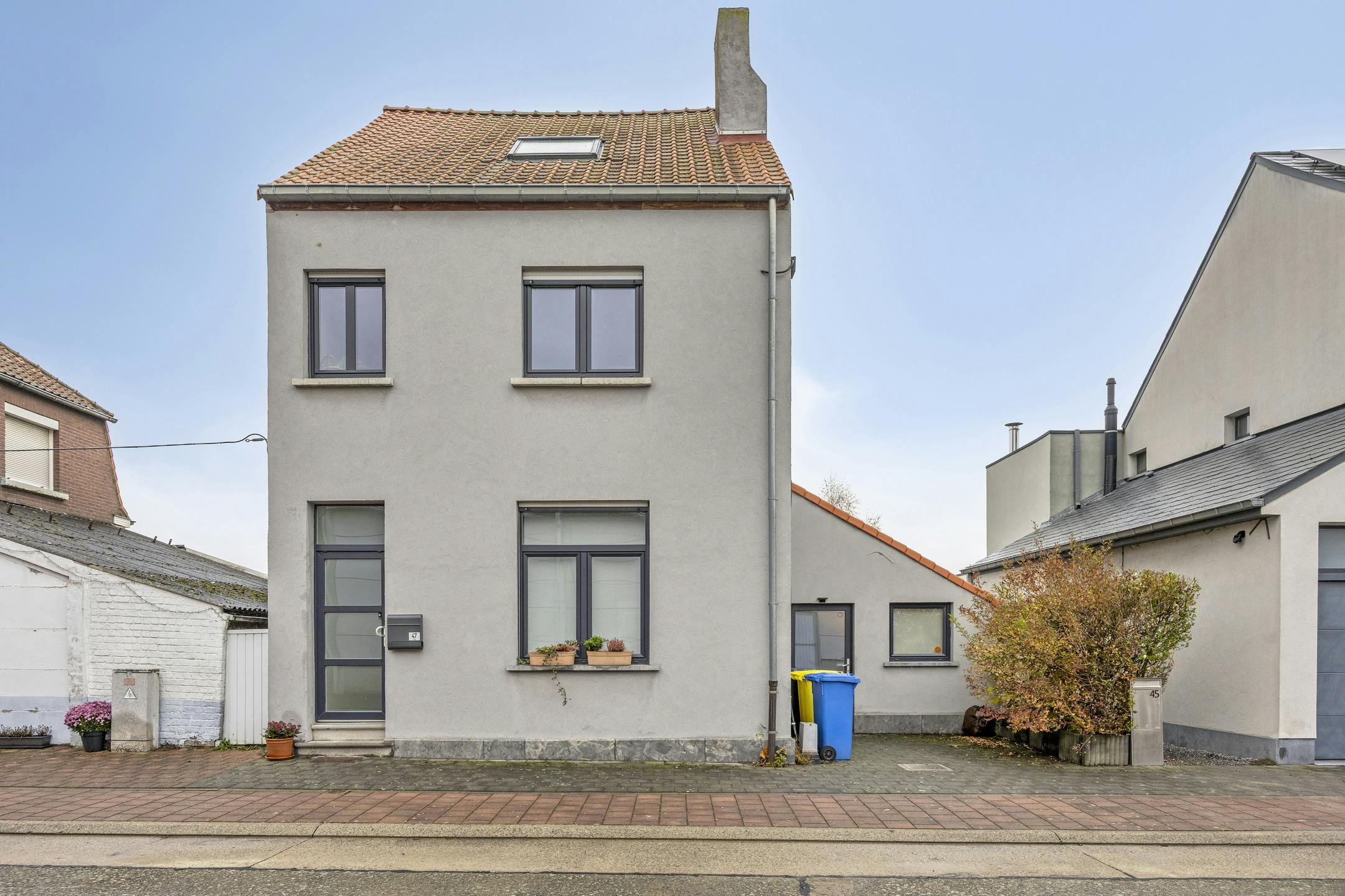 Hoofdfoto van de publicatie: Charmante woning met potentieel te koop in Steenokkerzeel