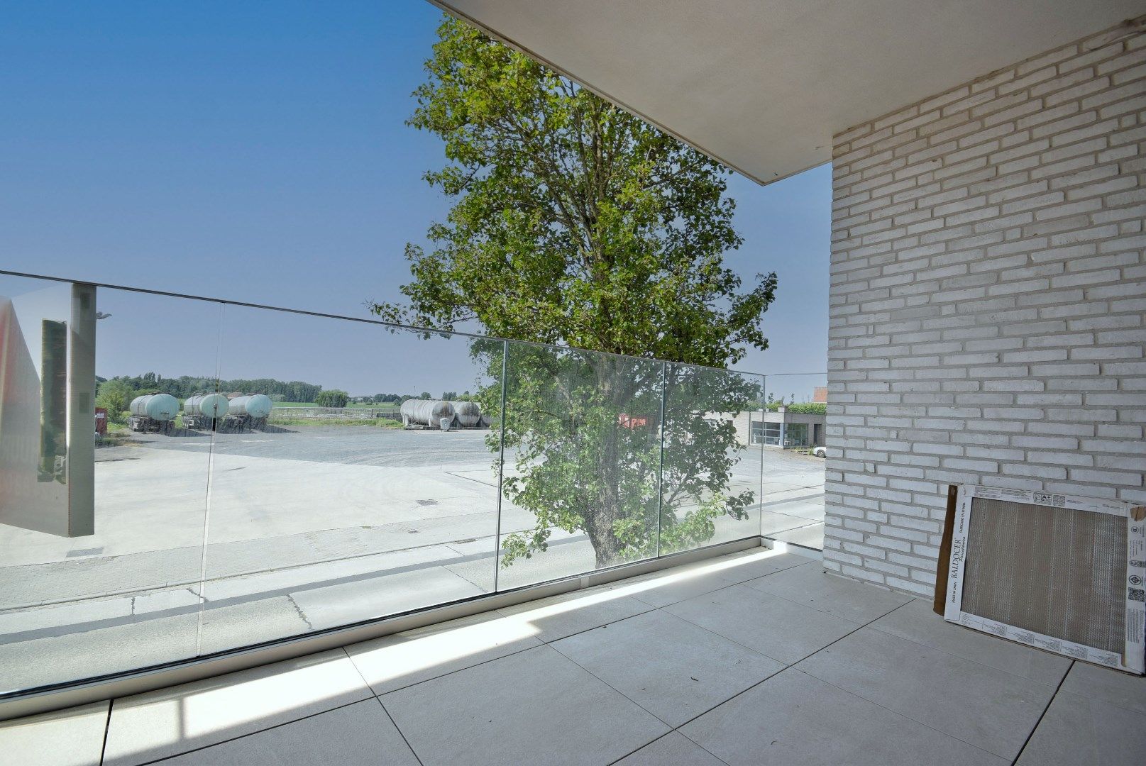 NIEUWBOUWAPPARTEMENT MET TWEE SLAAPKAMERS EN TERRAS foto 5