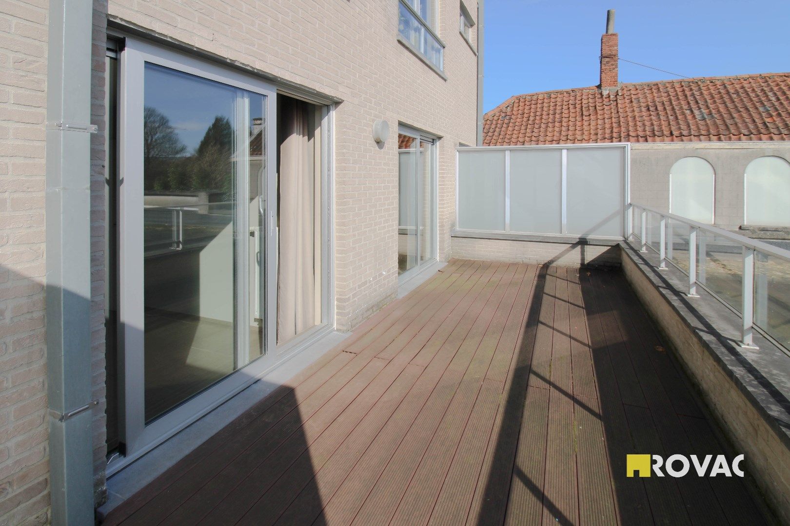 Centraal gelegen appartement op de 1ste verdieping met 2 grote terrassen! foto 13