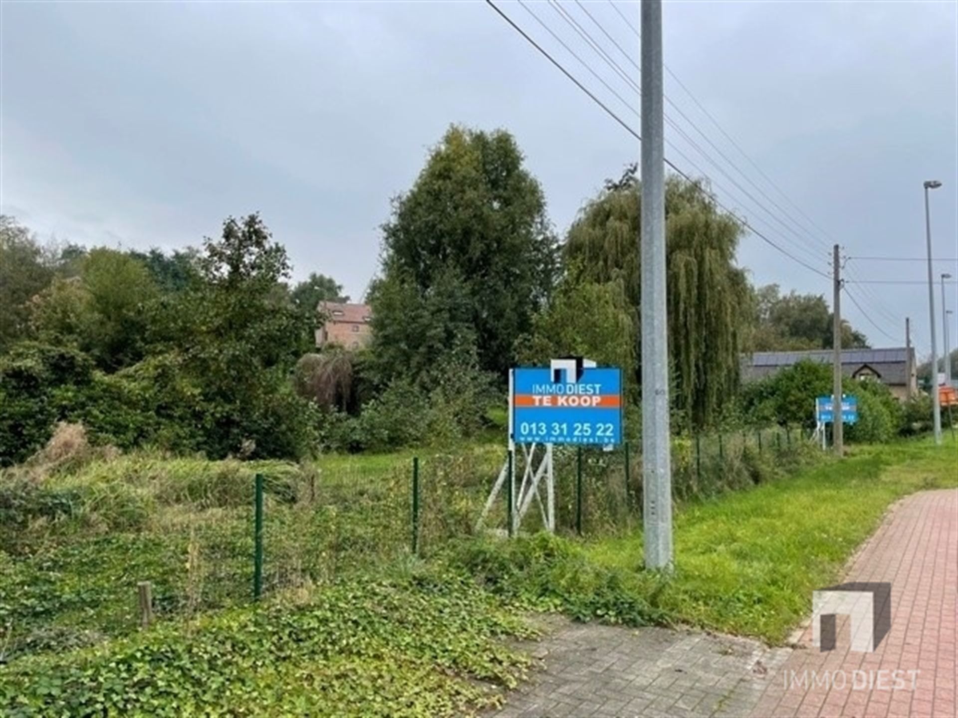 Projectgrond voor 3 villa's aan het water foto 3