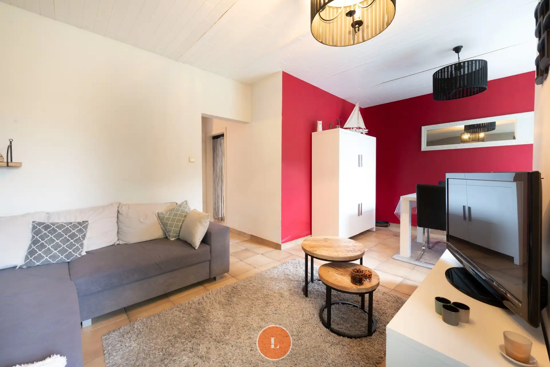 Instapklare woning met 2 slaapkamers, gezellige tuin en garage. foto 3