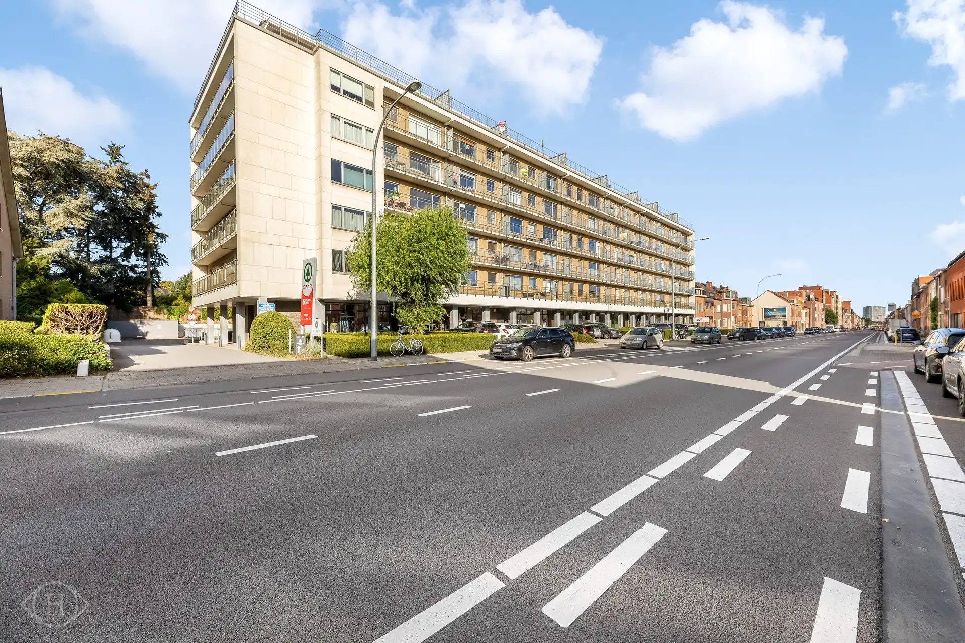 Ruime staanplaats Ambassade Naamsesteenweg Heverlee foto 3