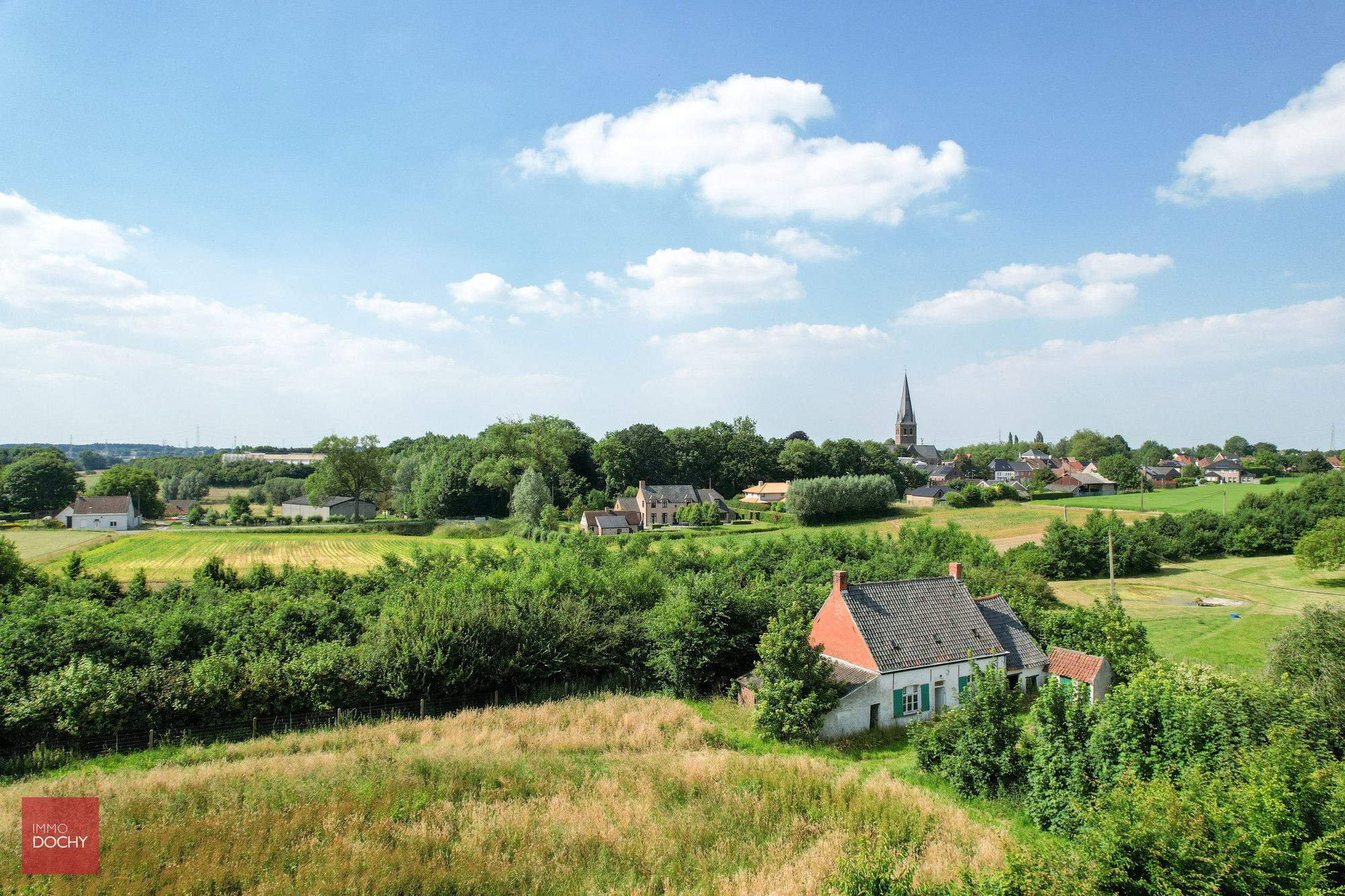 Uniek gelegen oude woning foto 3