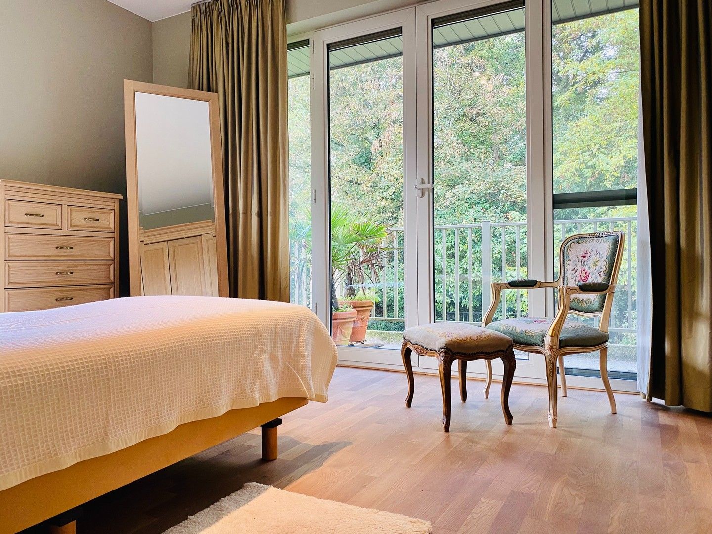 Charmant appartement met garagebox pal in het centrum! foto 7