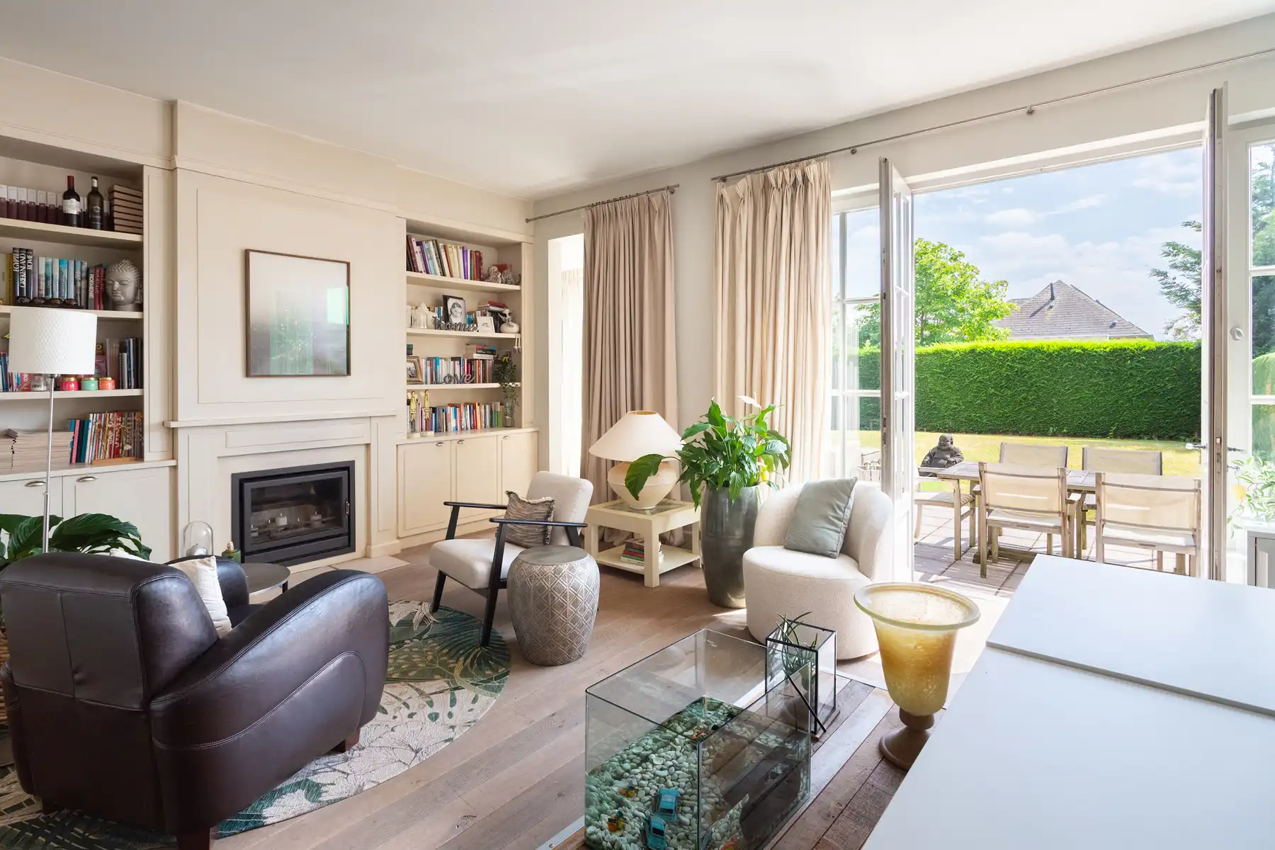 Kontich | Ruime en charmante woning met zuidgerichte tuin foto 4