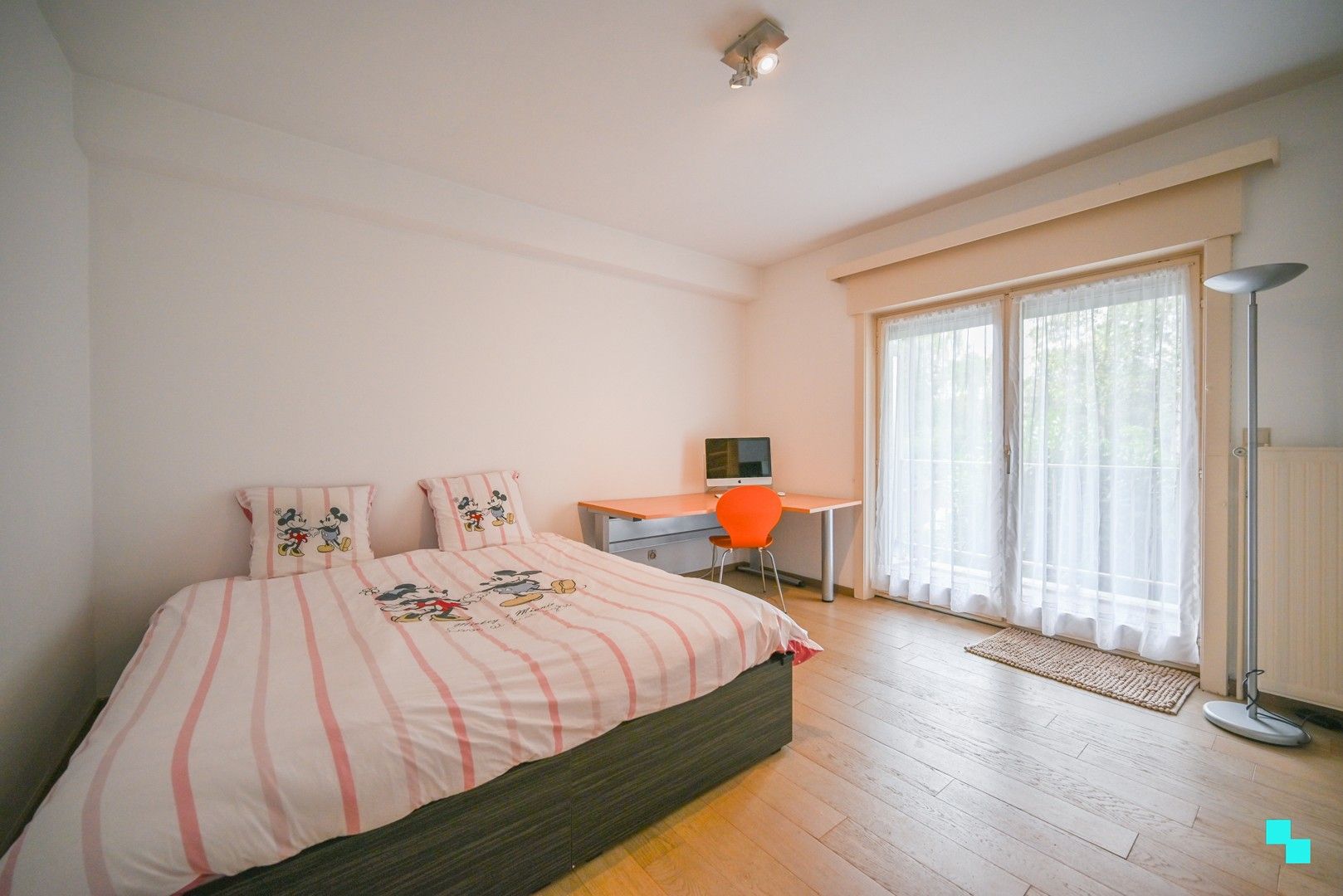 Ruim en praktisch appartement in residentiële laan in Kortrijk! foto 17