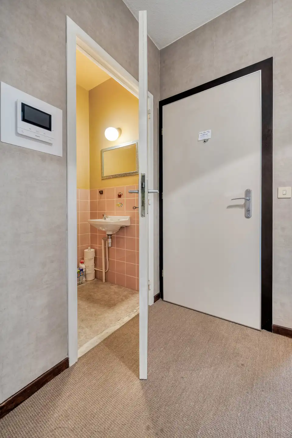 centraal gelegen appartement nabij het Rivierenhof met 2 slaapkamers en terras foto 13