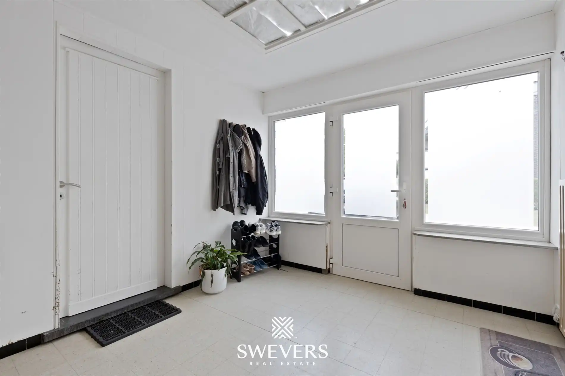Vrijstaande renovatiewoning met 3 slaapkamers op een ideale ligging in Paal foto 2