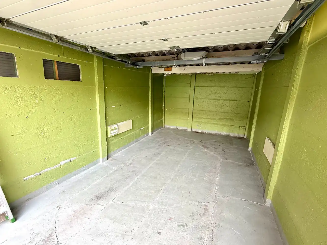 Ruime halfopen woning met garage te koop! foto 19