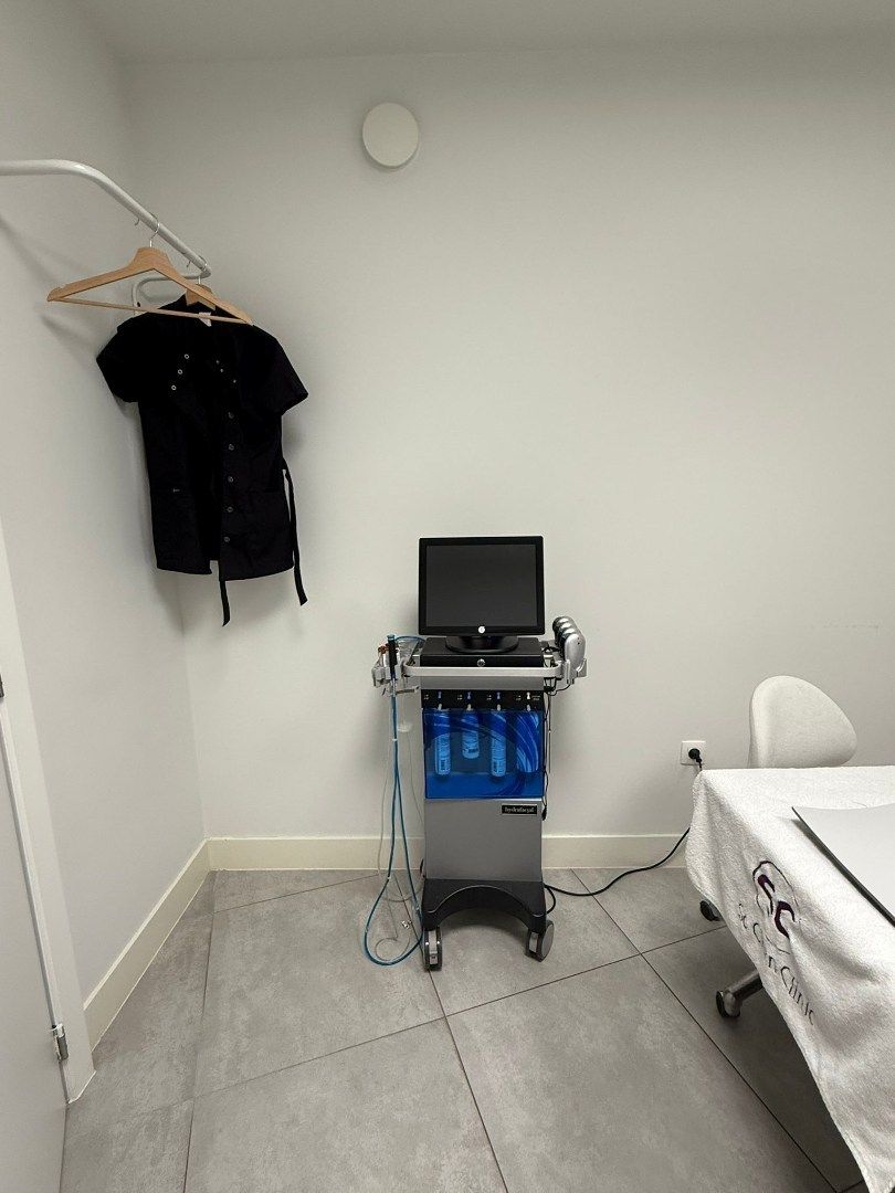 Overname goeddraaiende SoClean Clinic te Genk foto 17