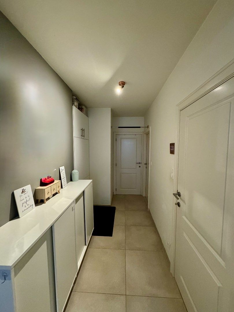 Te koop: Gelijkvloers appartement met tuin en parkeerplek x 2 foto 10