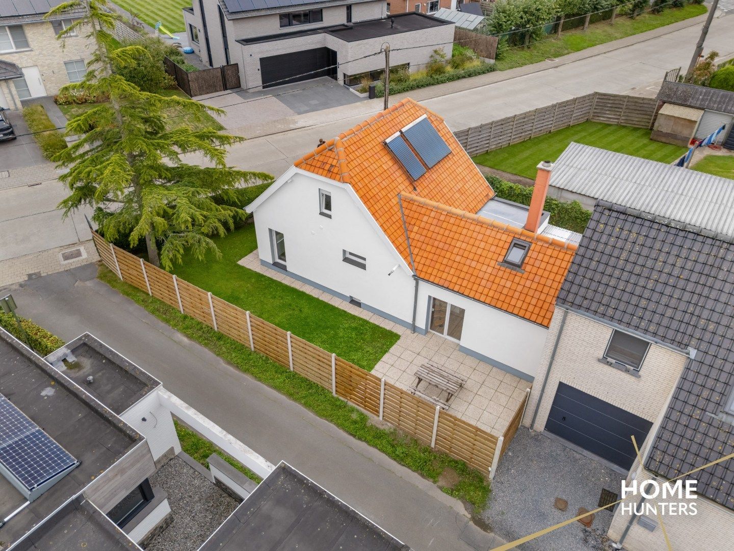 Gerenoveerde woning met 3 slaapkamers, zonnige tuin en een garage foto 3