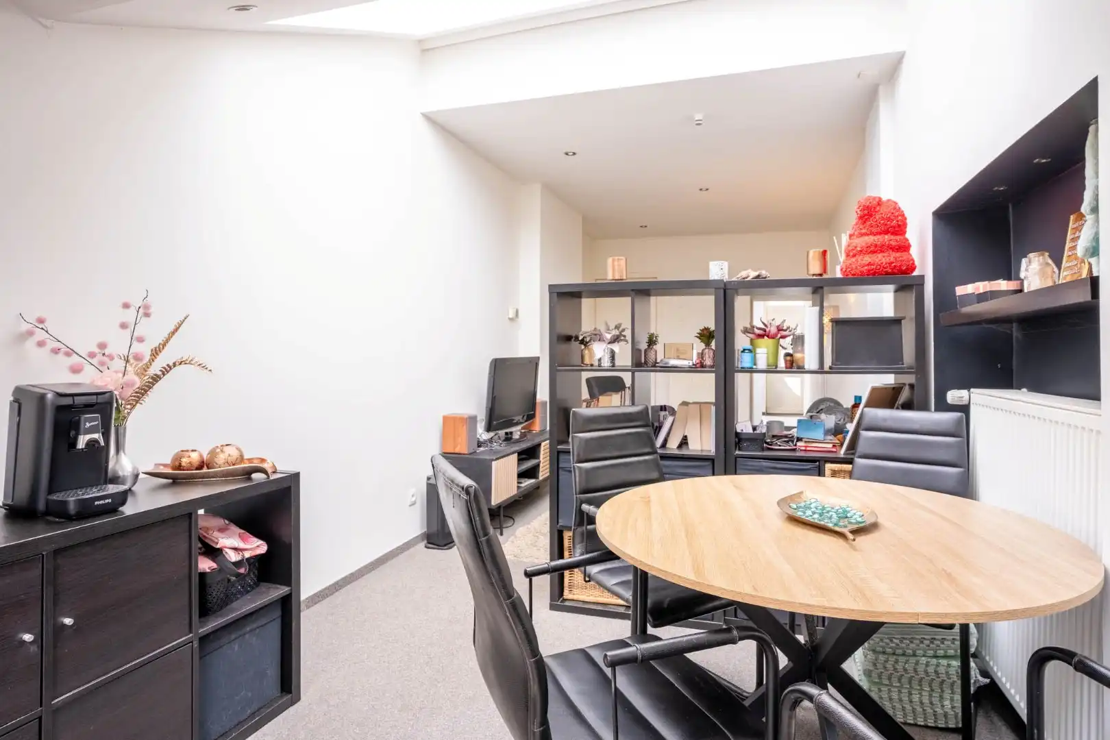 Een knusse rijwoning met tuintje en 3 slaapkamers, gelegen pal in het centrum van Maaseik. foto 10