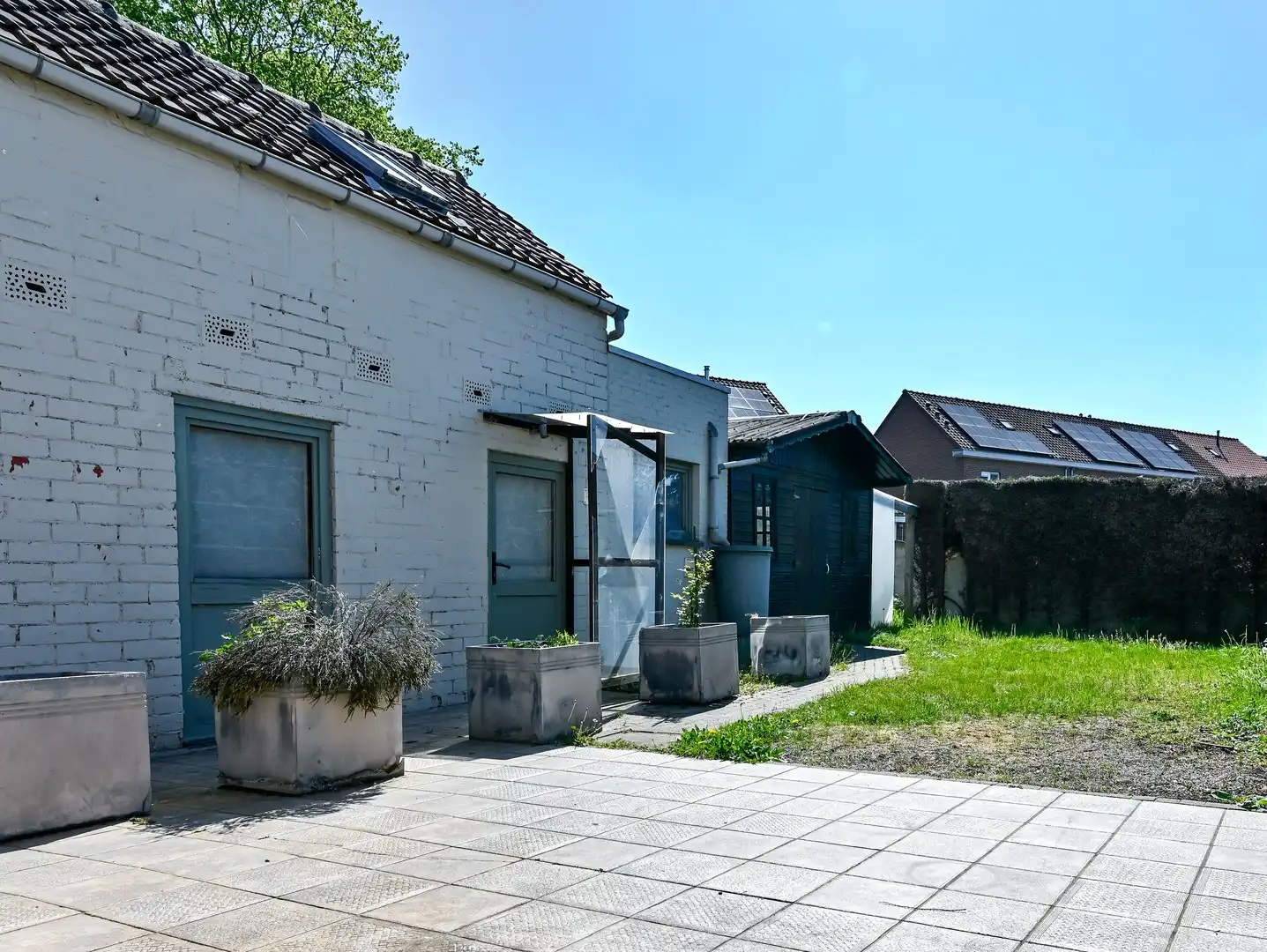 Ruime woning met 3 slaapkamers, vernieuwd dak en vergund schoonheidssalon. foto 27