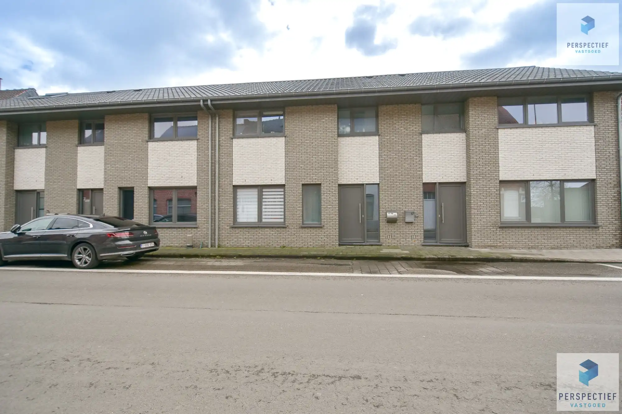 BEZOEKMOMENT WOENSDAG 06/05 VAN 16U30 TOT 18U | RUIME gezinswoning met 3 slpks en zongerichte tuin. foto {{pictureIndex}}