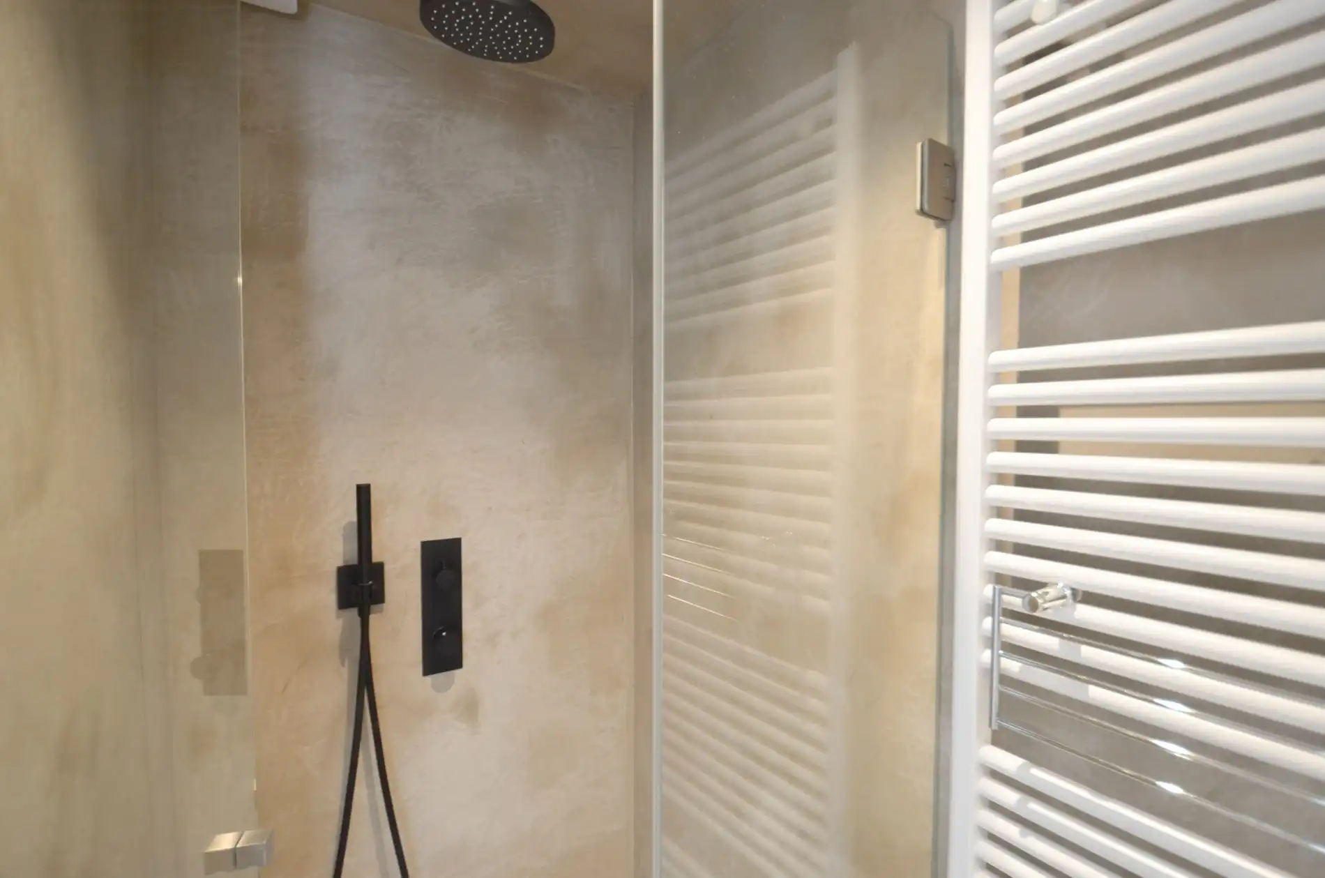 Stijlvol, recent gerenoveerd appartement met frontaal zeezicht. foto 12