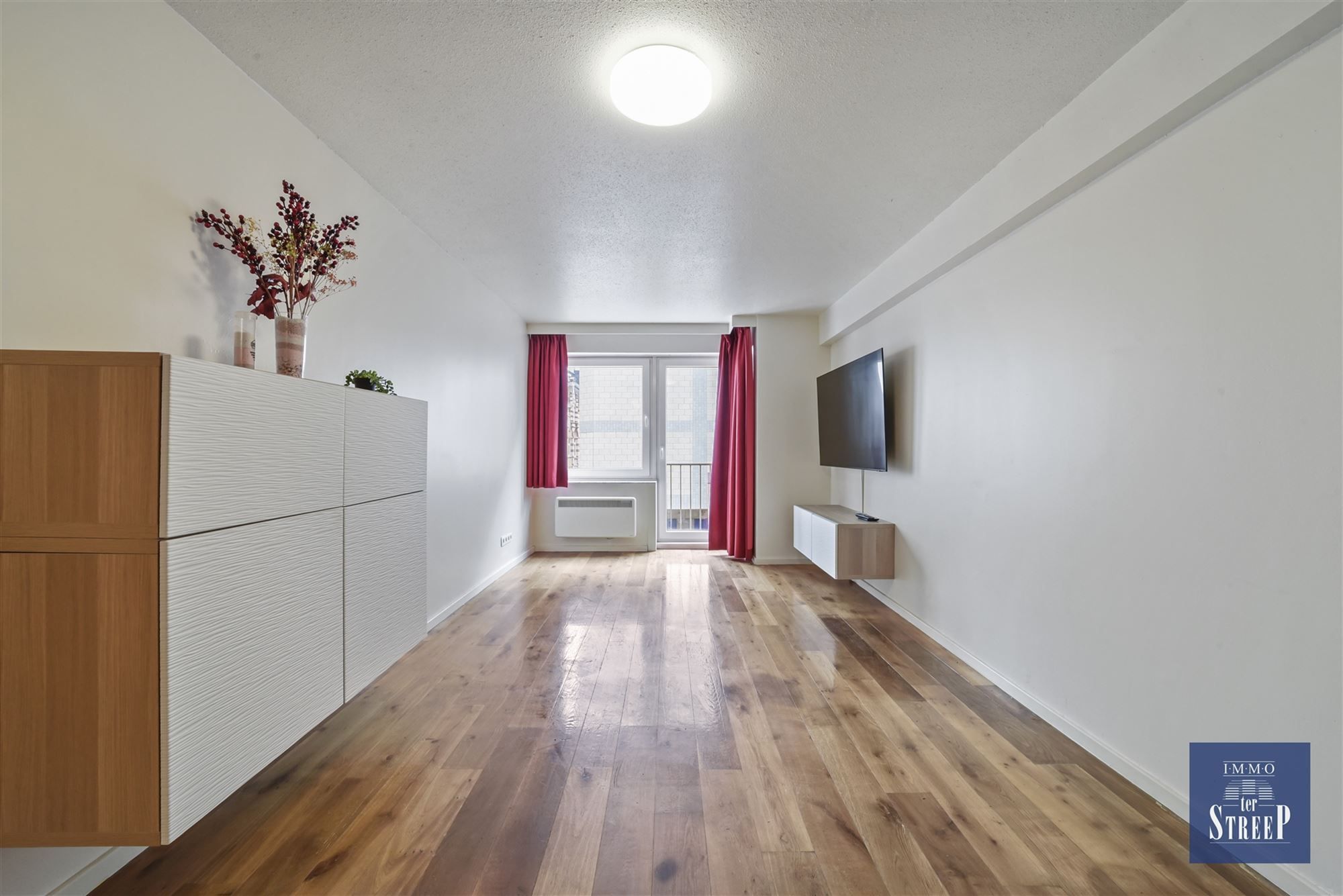 Appartement met 1 slaapkamer in een zijstraat van de zeedijk foto 3