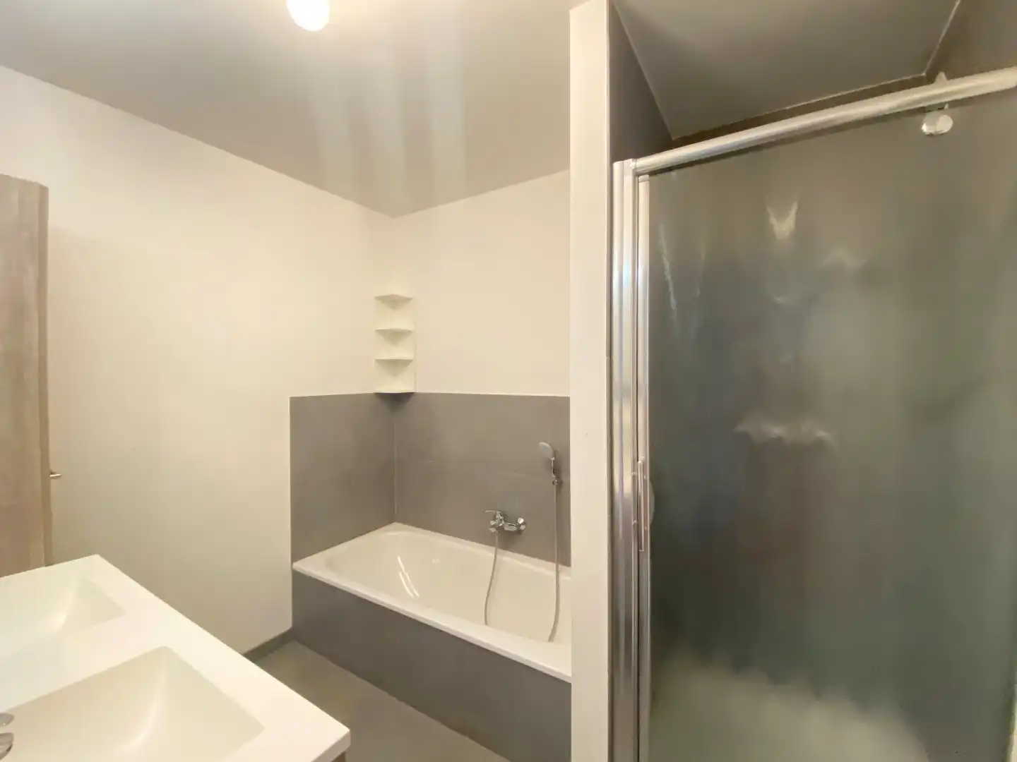 APPARTEMENT MET 3 SLAAPKAMERS EN GARAGEBOX IN HARTJE WAKKEN!!!!!! foto 11