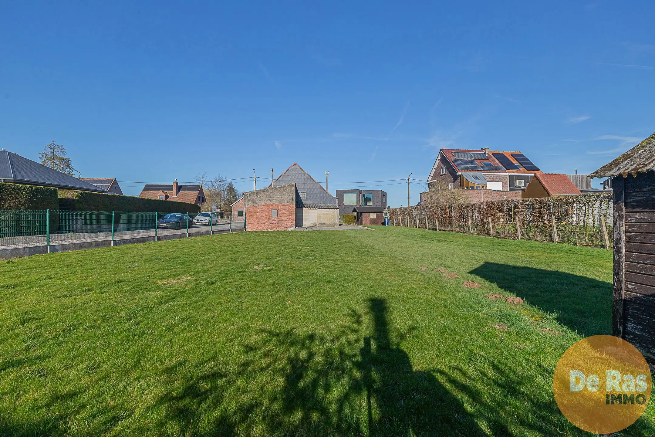 BUGGENHOUT– Renovatiewoning met prachtige tuin op ca. 8a50ca foto 13