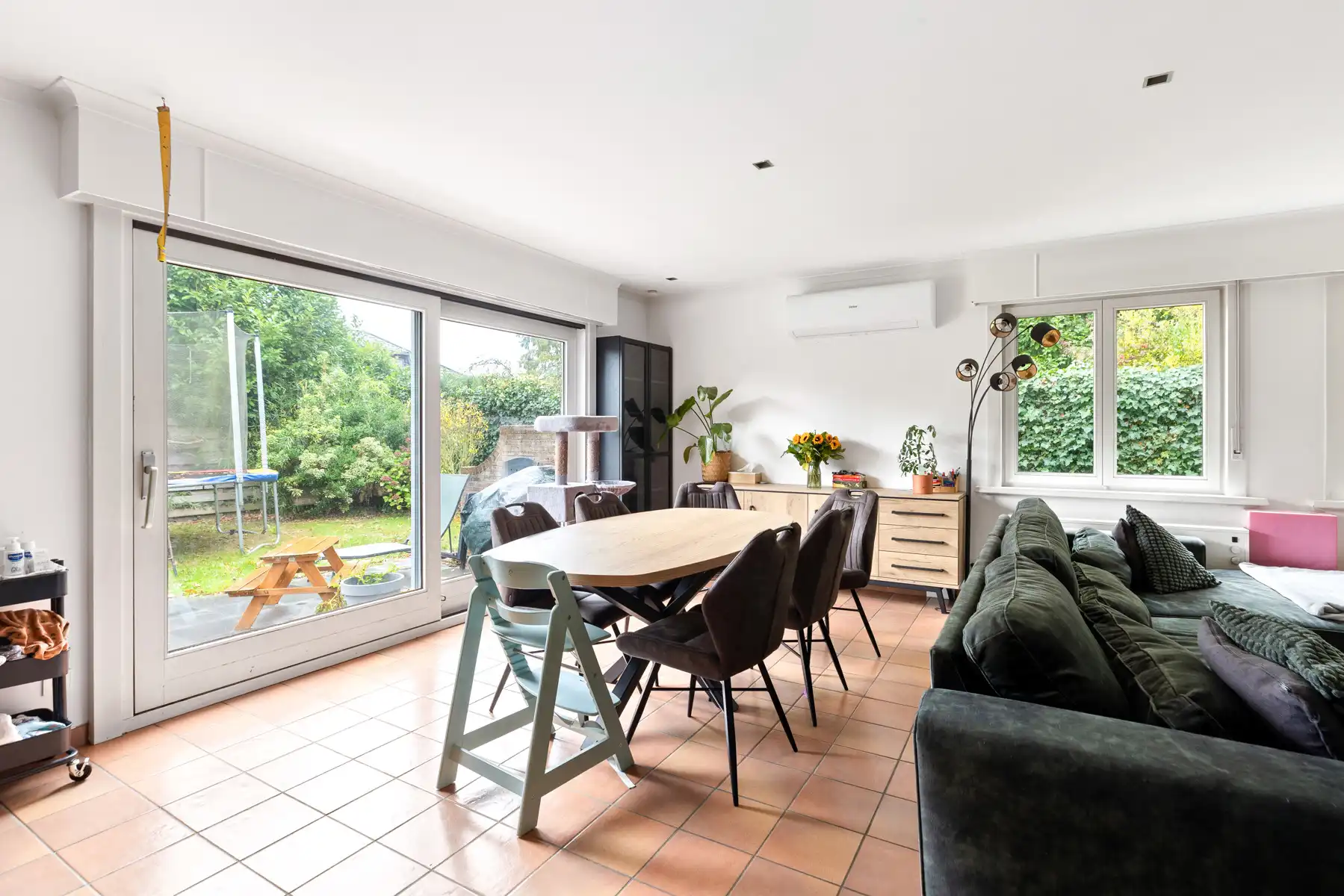 Instapklare woning met tuin in rustige wijk Aartselaar foto {{pictureIndex}}