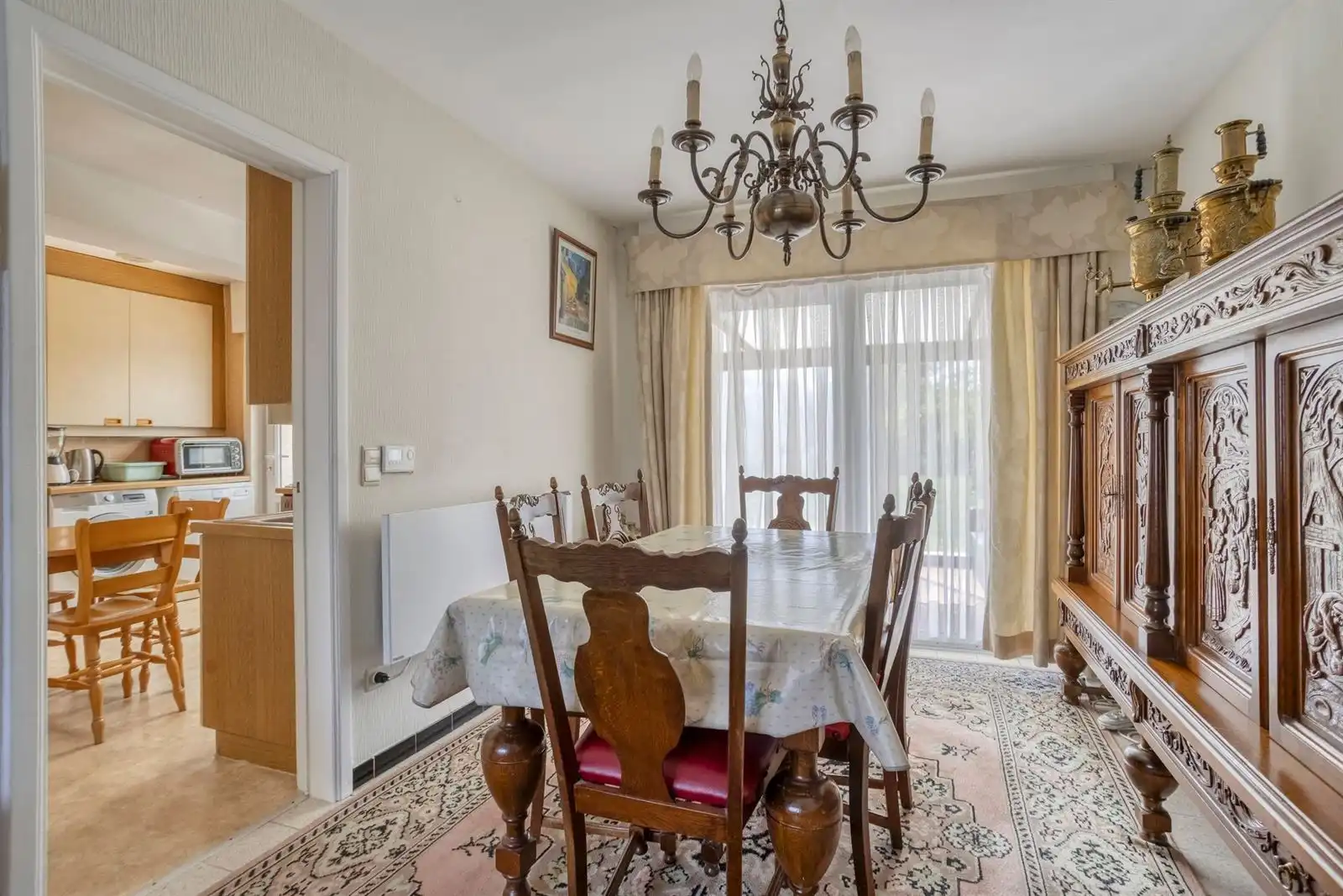 3-gevelwoning met 3 slaapkamers, garage en tuin foto 6