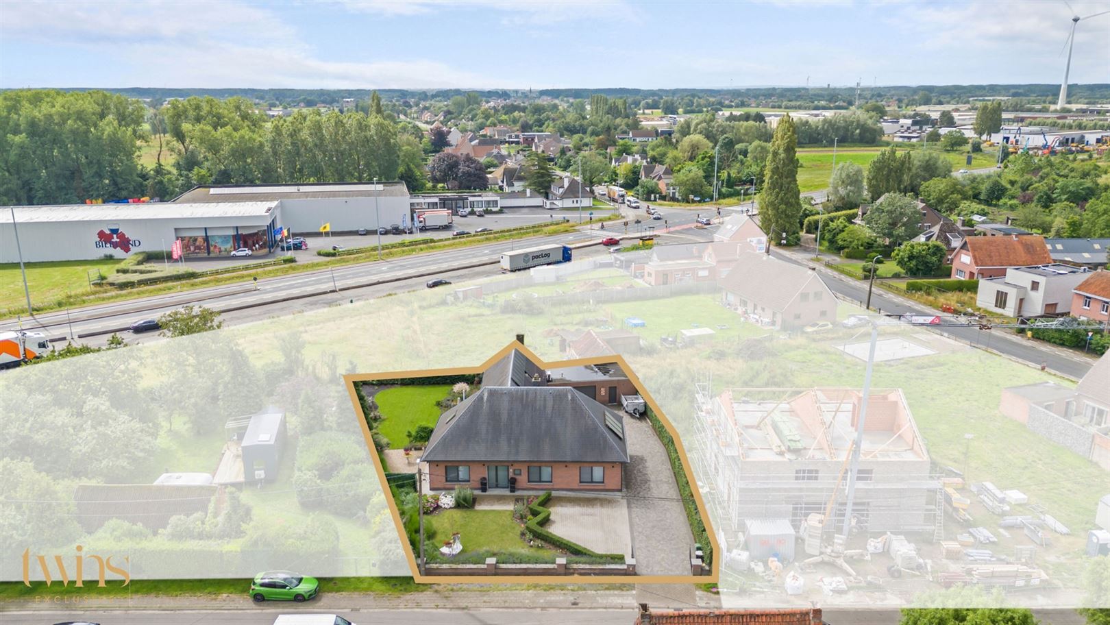 Vrijstaande villa met dubbele garage, ruime oprit gelegen in een doodlopende straat te Hamme foto 31