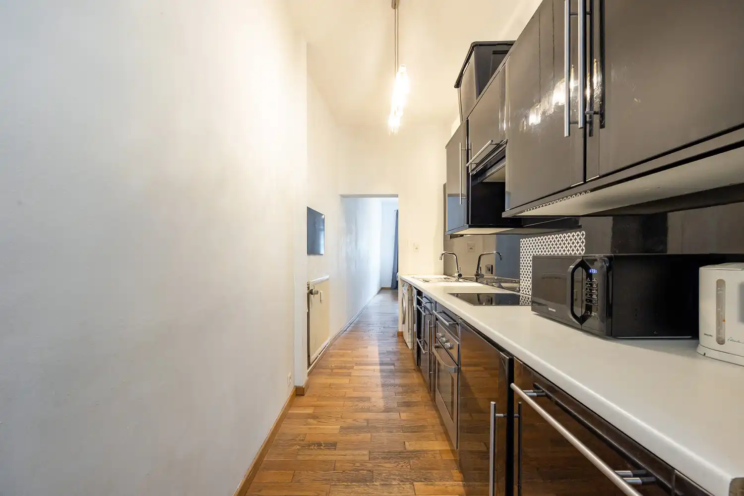 Instapklaar 1-slpkamerappartement op toplocatie in centrum Antwerpen foto 7