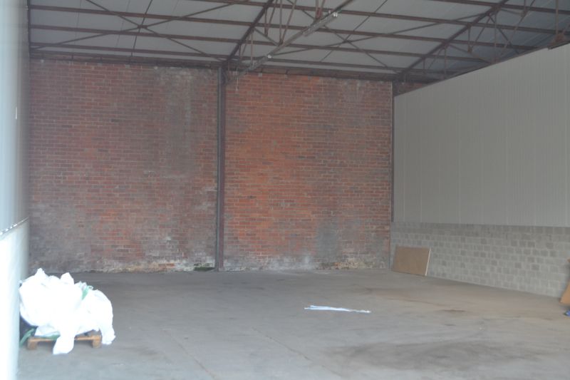 Te huur: Loods 7 - 200 m² foto 4