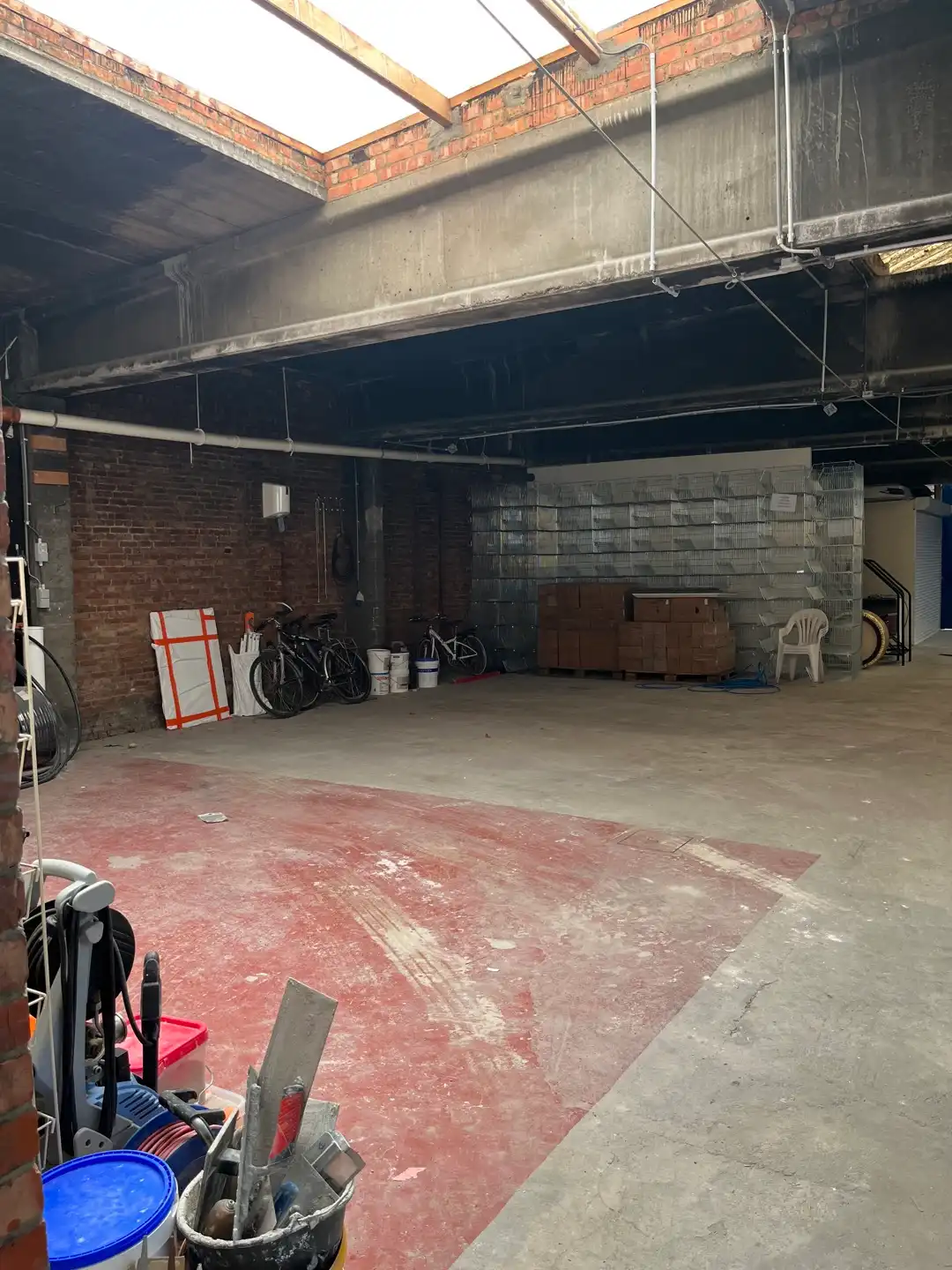  Magazijnruimte van 235 m² op Topligging nabij de Haven foto 8