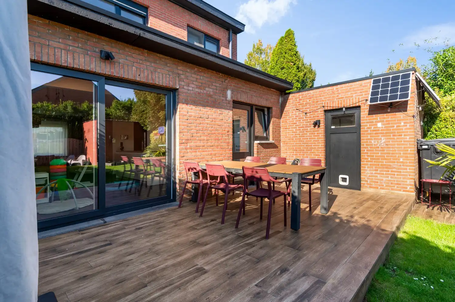 Ruime, halfopen woning met 3 slpks, tuin en garage in Lier! foto 24