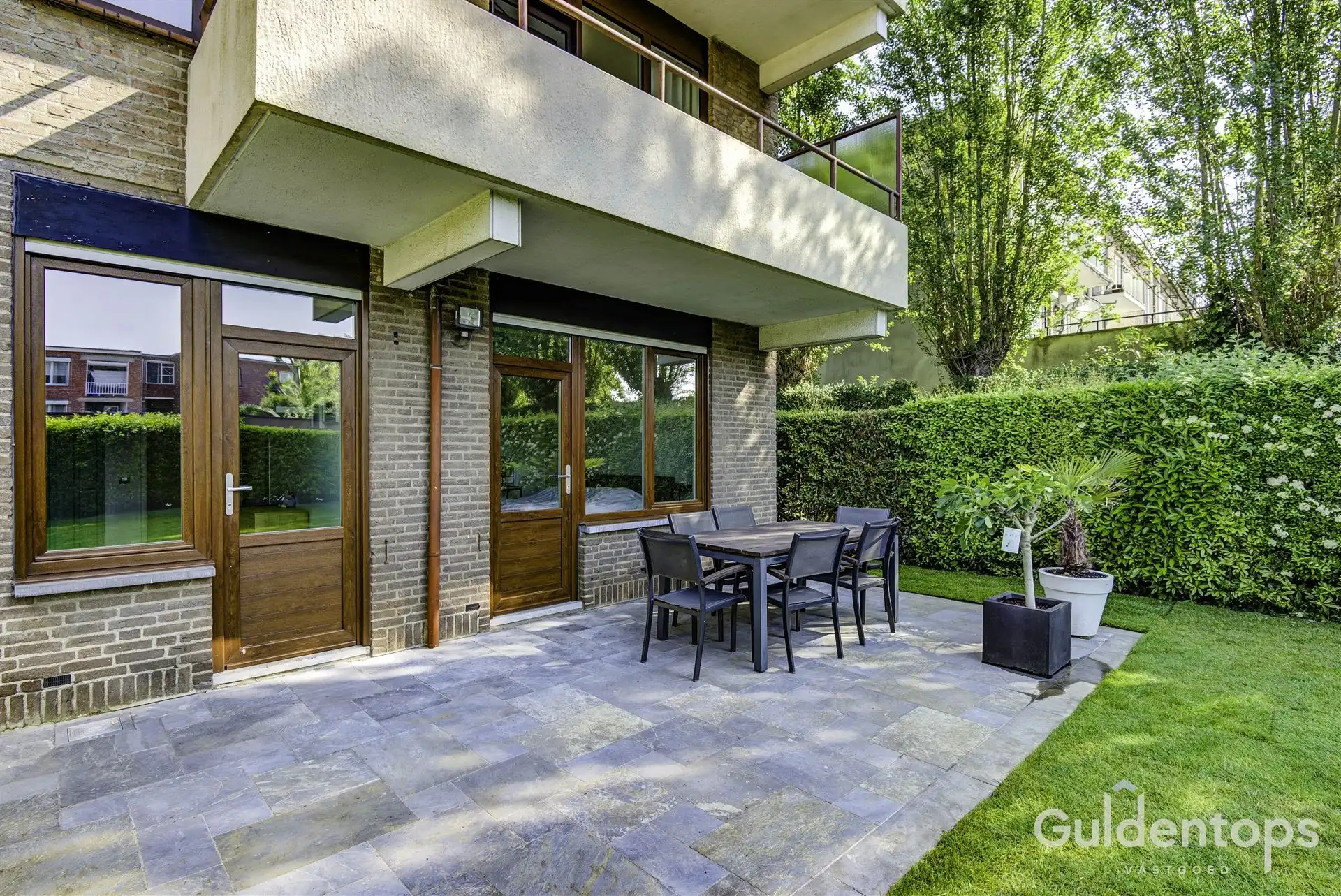 Modern ruim gelijkvloers (2 slk) appartement met ruime tuin foto 23