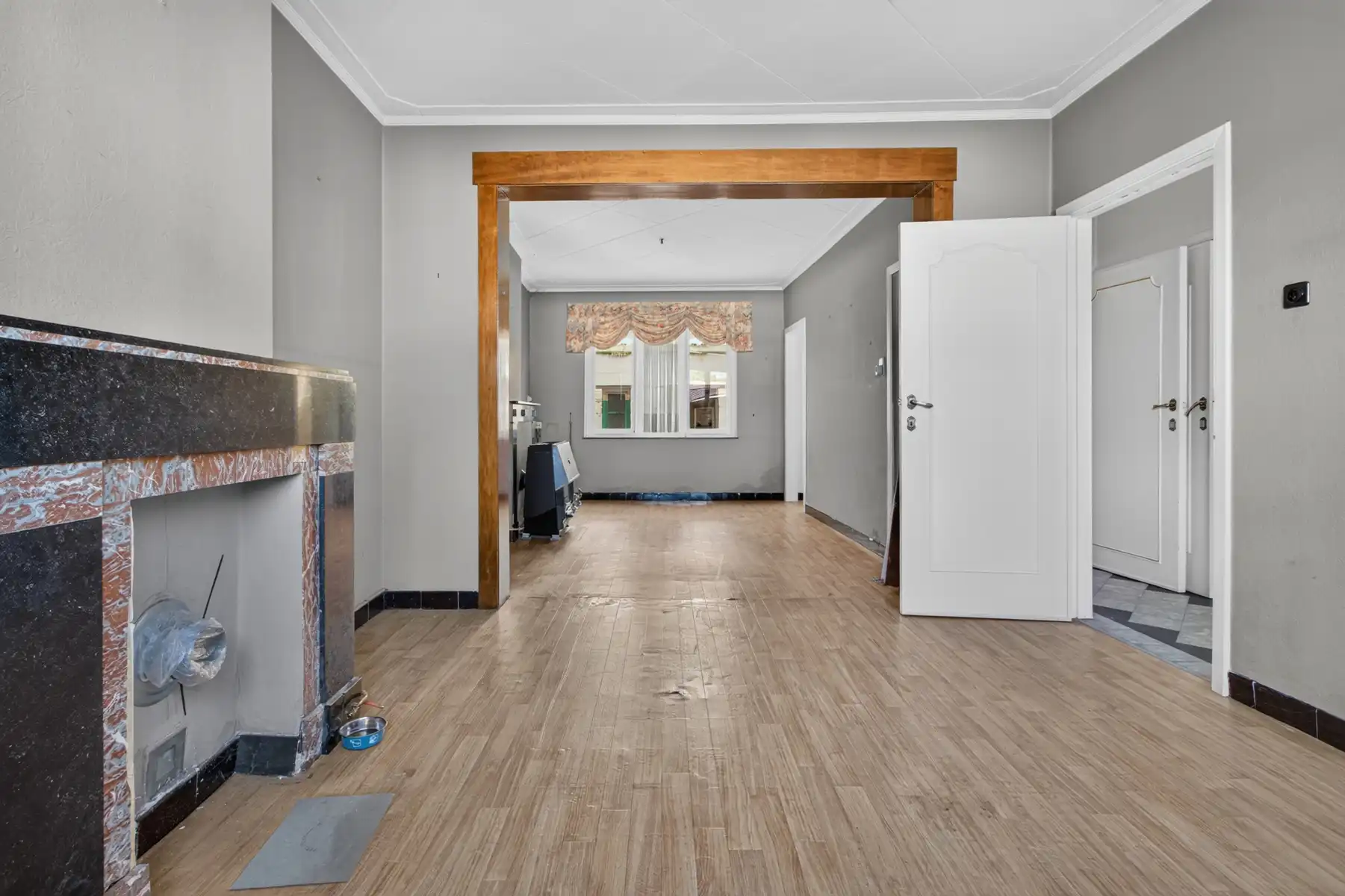 TE RENOVEREN + 2 tot 4 SLK + TUIN + TERRAS + TOPLIGGING foto 3