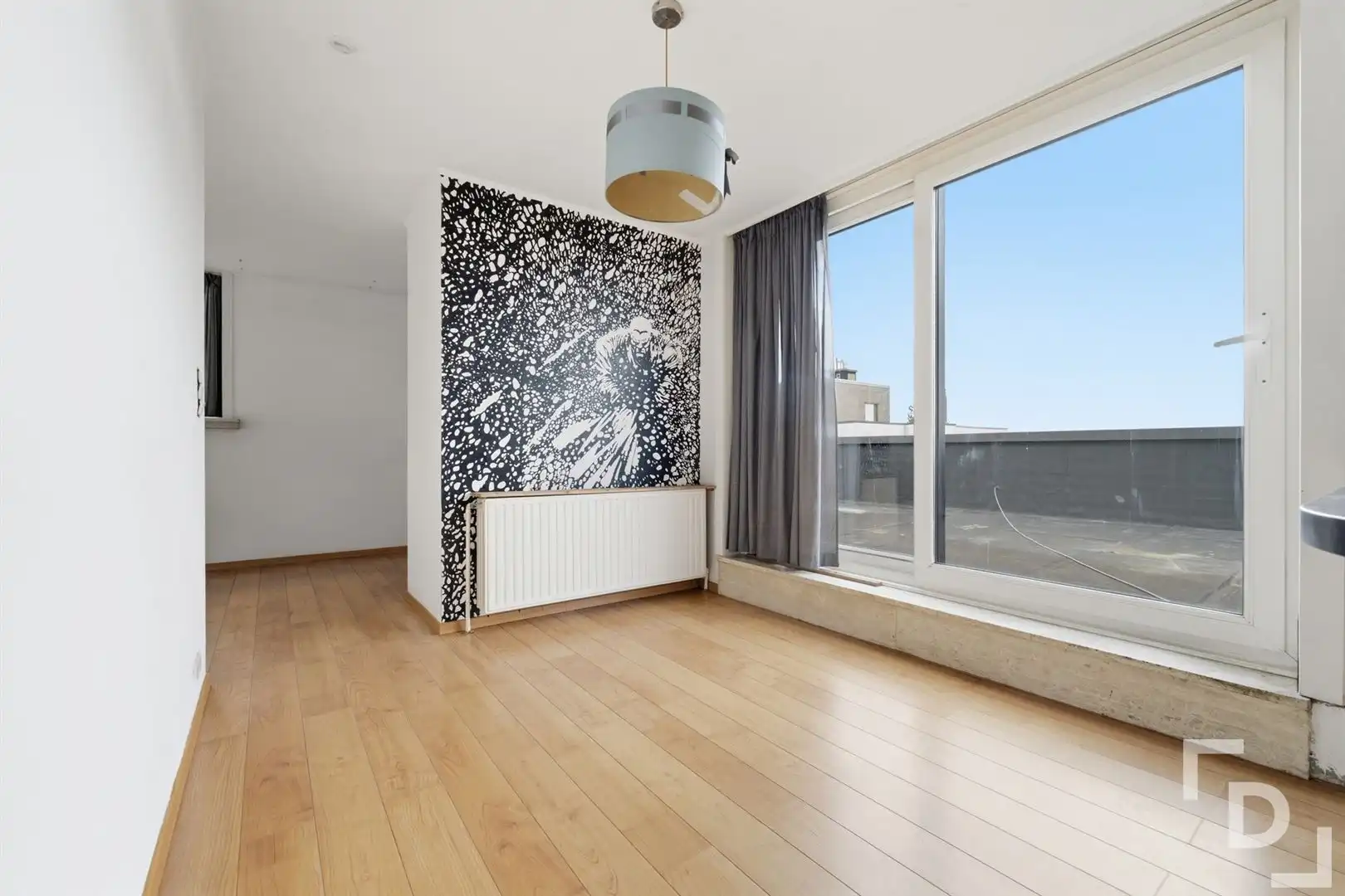 Studio met 2 staanplaatsen te koop met panoramisch zicht en enorm terras. foto 11