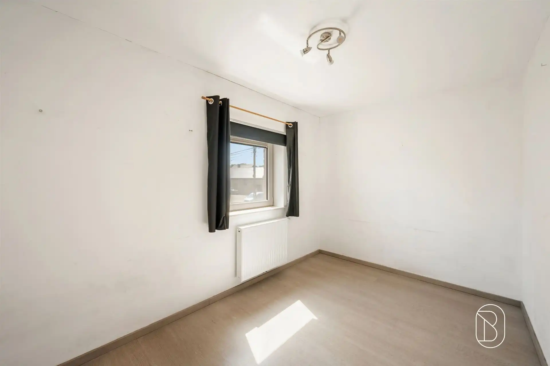 Recente woning (2021) met 4 slpk en zwembad! foto 17