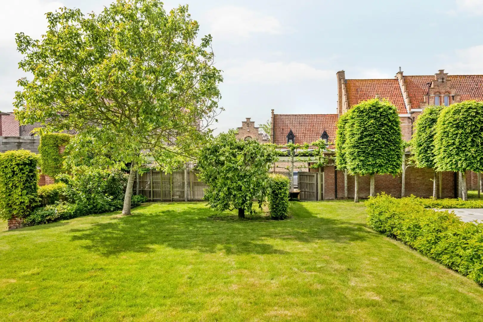 Karaktervolle villa met 3 slaapkamers, zwembad, garage en carport in Moorslede foto 9