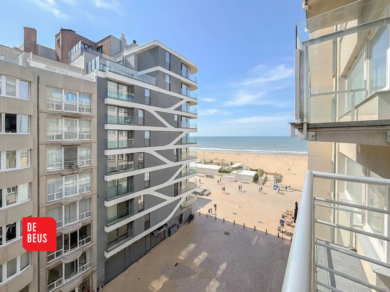 Appartement met 1 slaapkamer en lateraal zeezicht op topligging foto {{pictureIndex}}