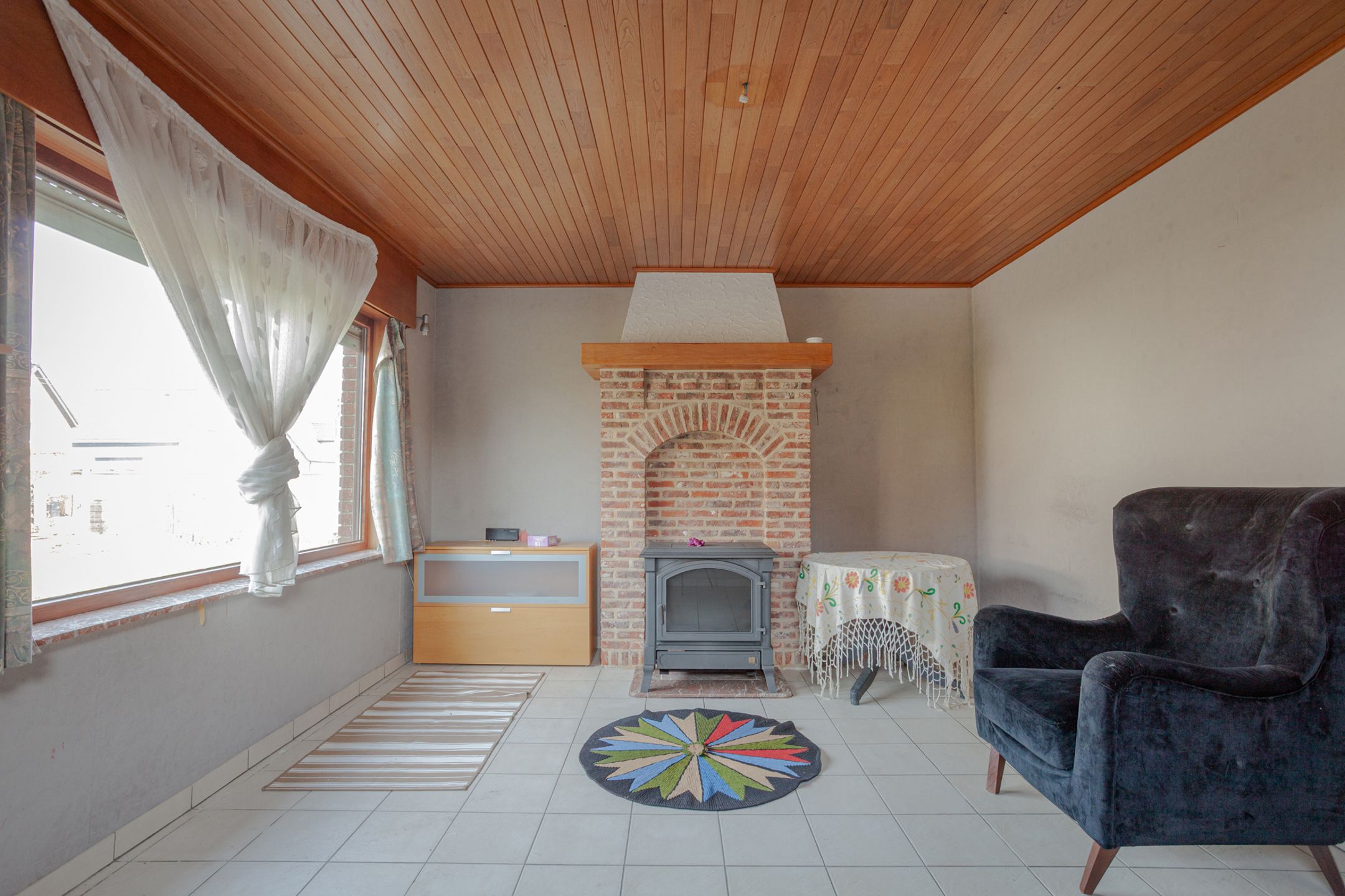 Te renoveren alleenstaande woning foto 4